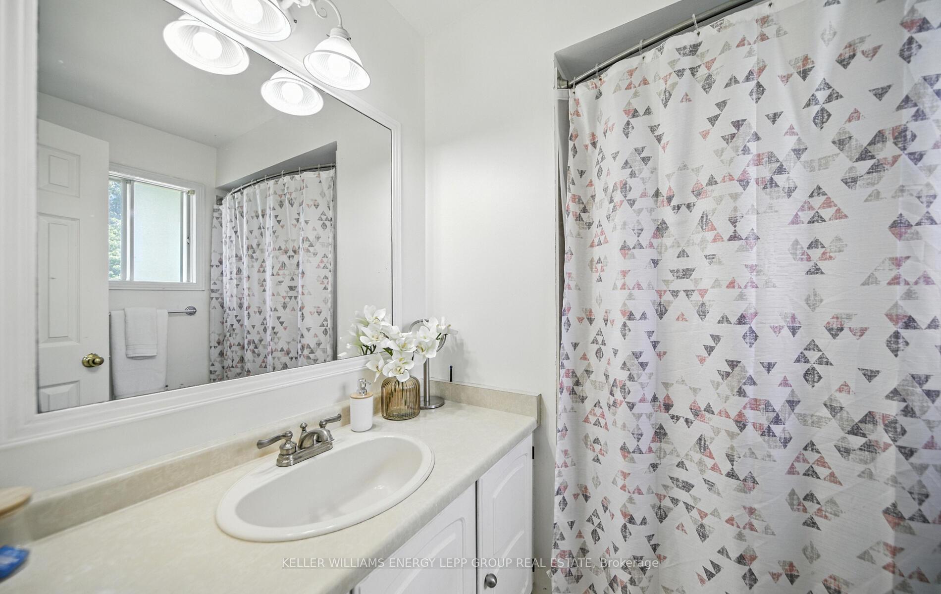 Photo 68 of 49 Worfolk Place, Whitby, Pringle Creek — HOMEH