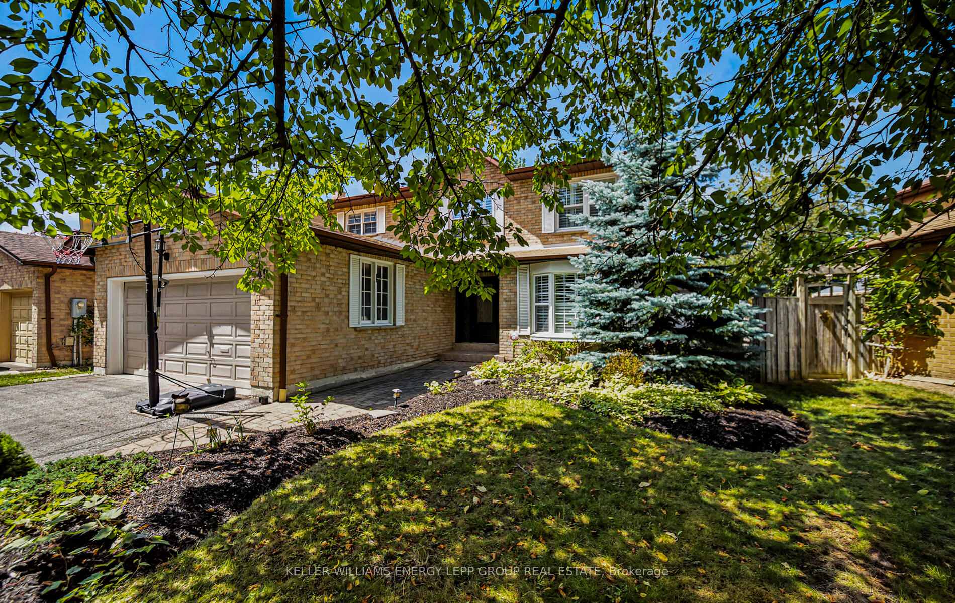 Photo 3 of 49 Worfolk Place, Whitby, Pringle Creek — HOMEH