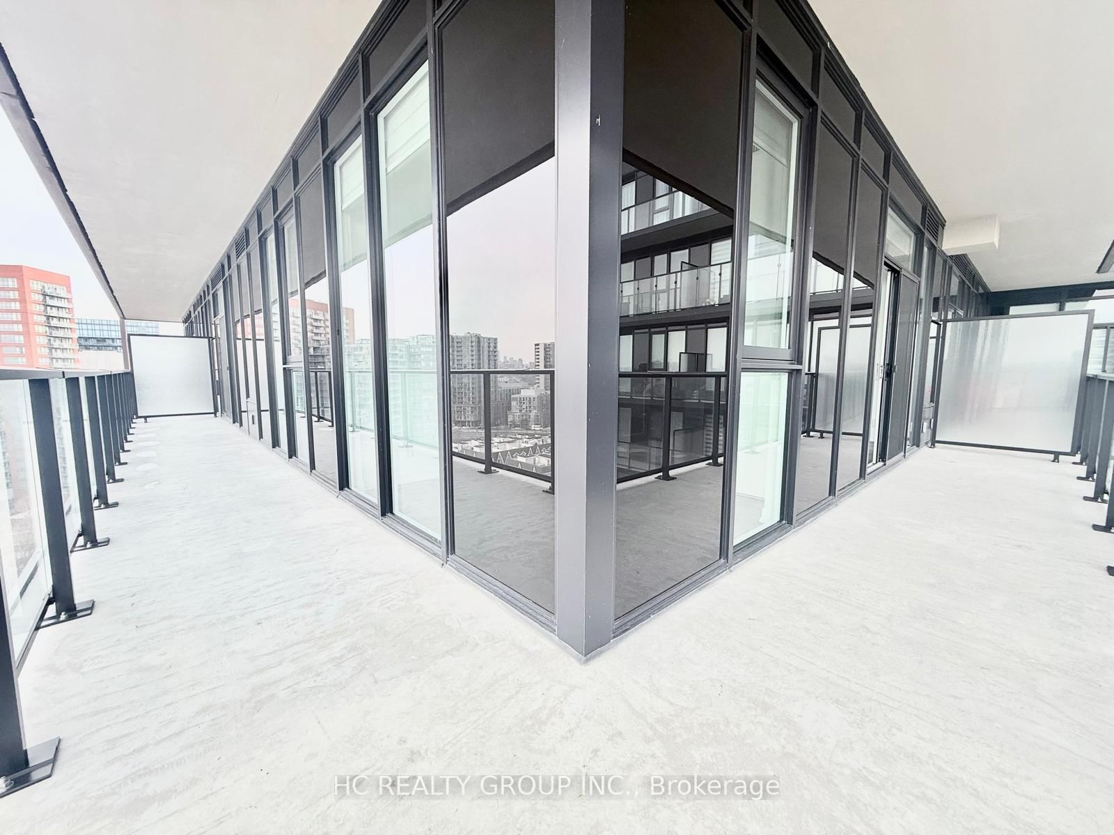 Front of Unit 1106, 285 Dufferin St