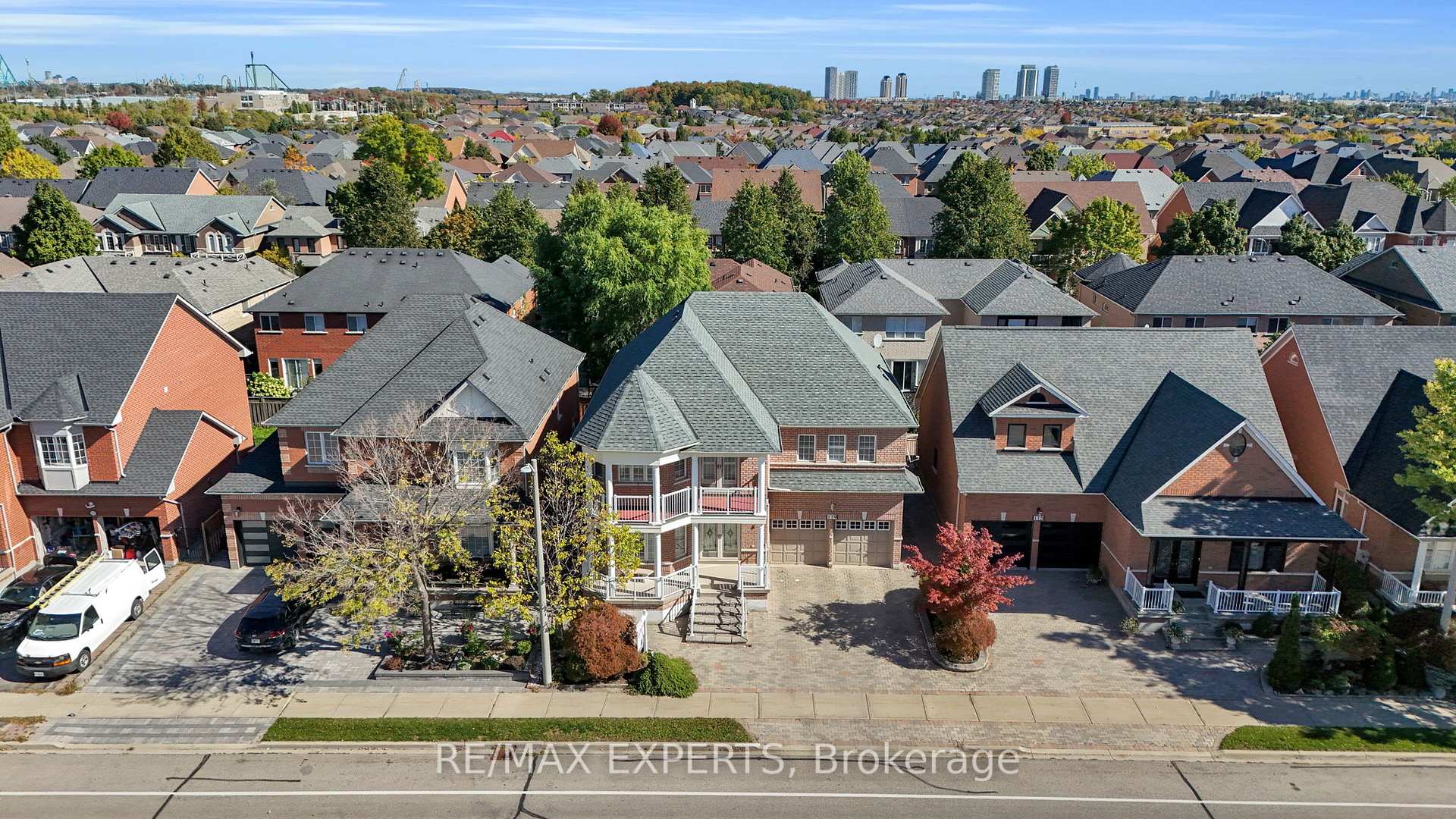Photo 6 of 119 Vellore Avenue, Vaughan, Vellore Village — HOMEH