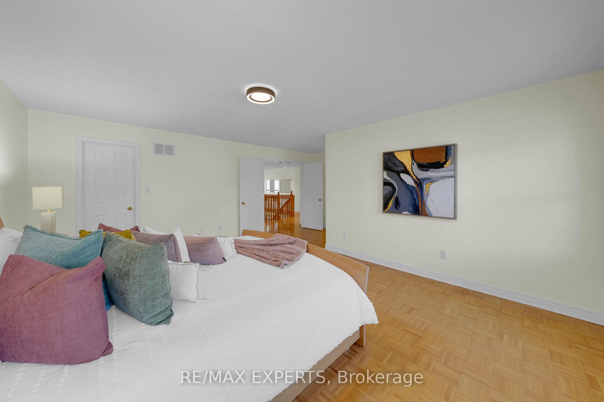 Photo 29 of 119 Vellore Avenue, Vaughan, Vellore Village — HOMEH