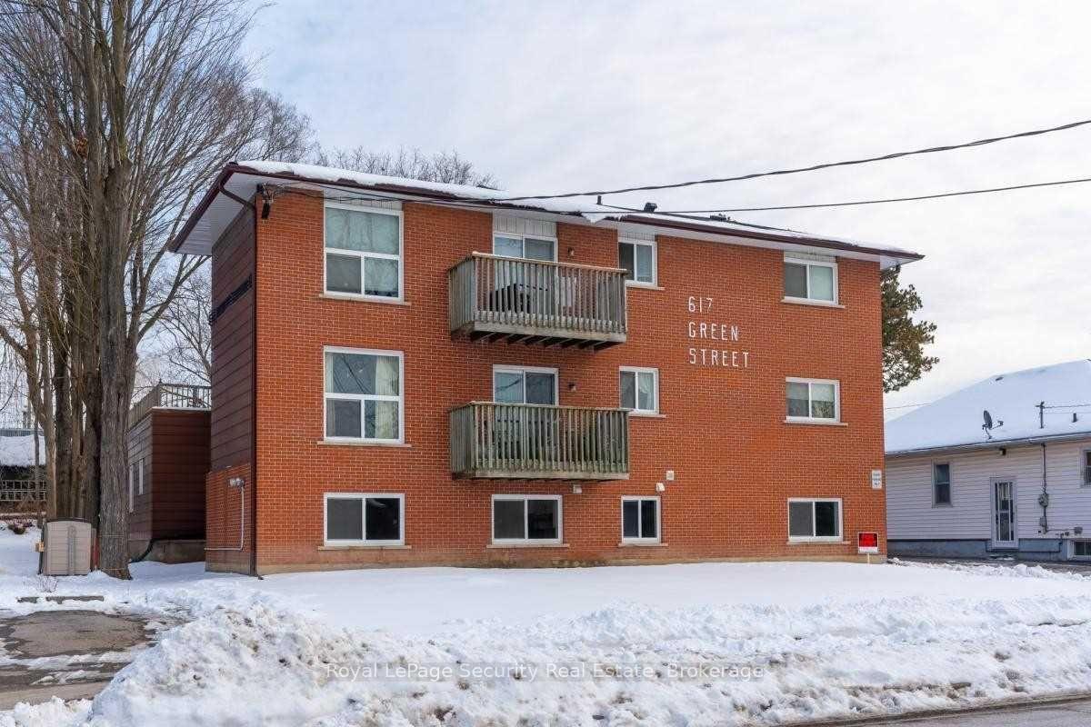 Photo 3 of Unit 7, 617 Green Street, Whitby, Downtown Whitby — HOMEH