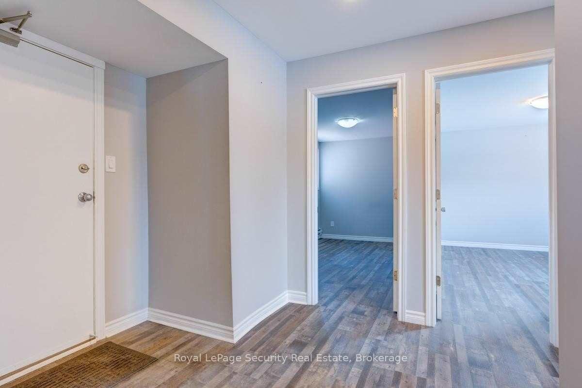 Photo 5 of Unit 7, 617 Green Street, Whitby, Downtown Whitby — HOMEH