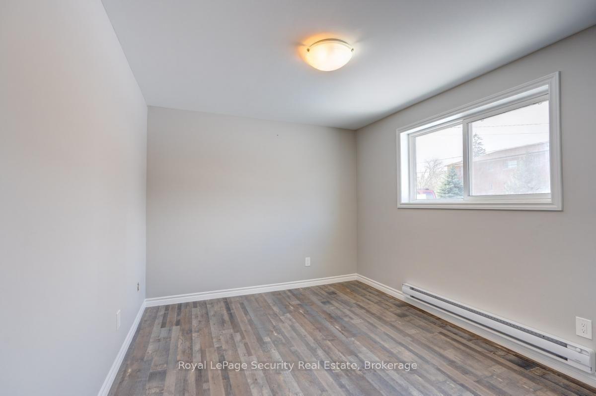Photo 13 of Unit 7, 617 Green Street, Whitby, Downtown Whitby — HOMEH