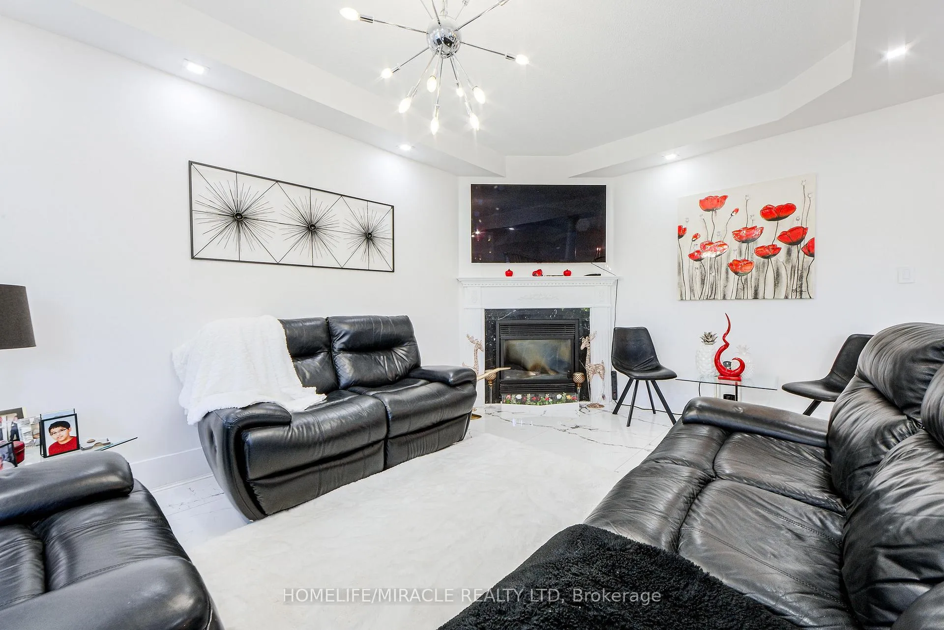 Photo 21 of 34 Bottero Drive, Vaughan, Rural Vaughan — HOMEH