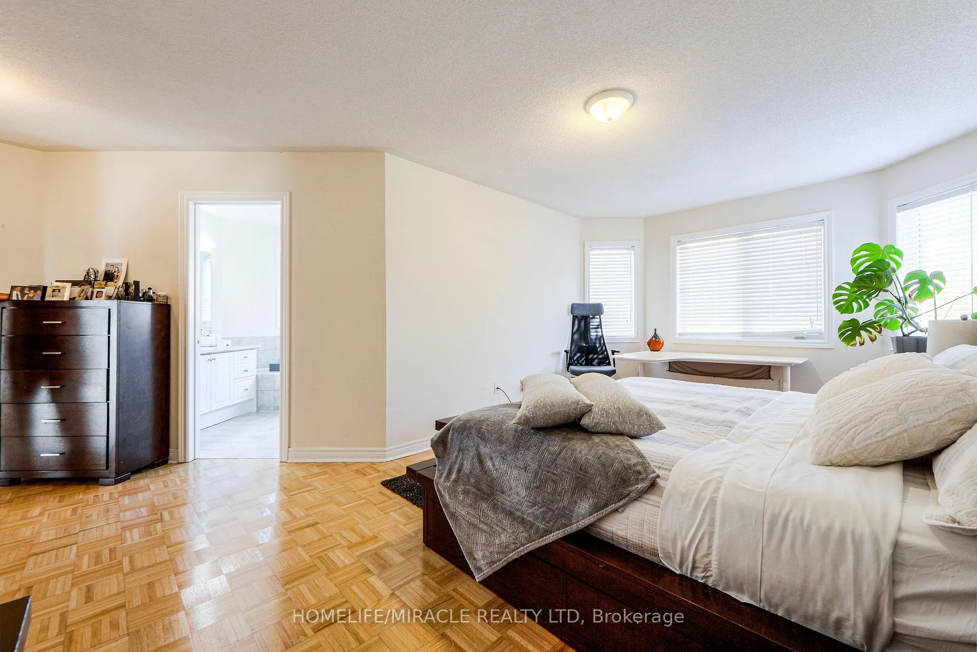Photo 26 of 34 Bottero Drive, Vaughan, Rural Vaughan — HOMEH
