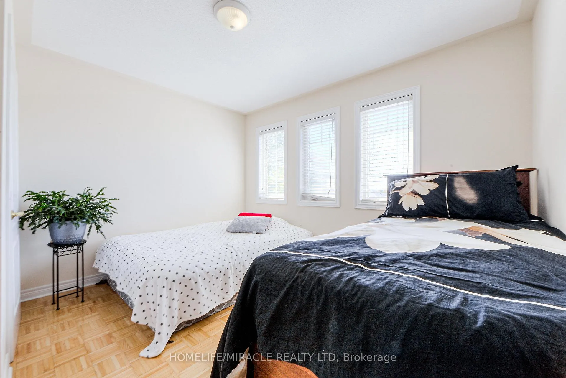 Photo 30 of 34 Bottero Drive, Vaughan, Rural Vaughan — HOMEH