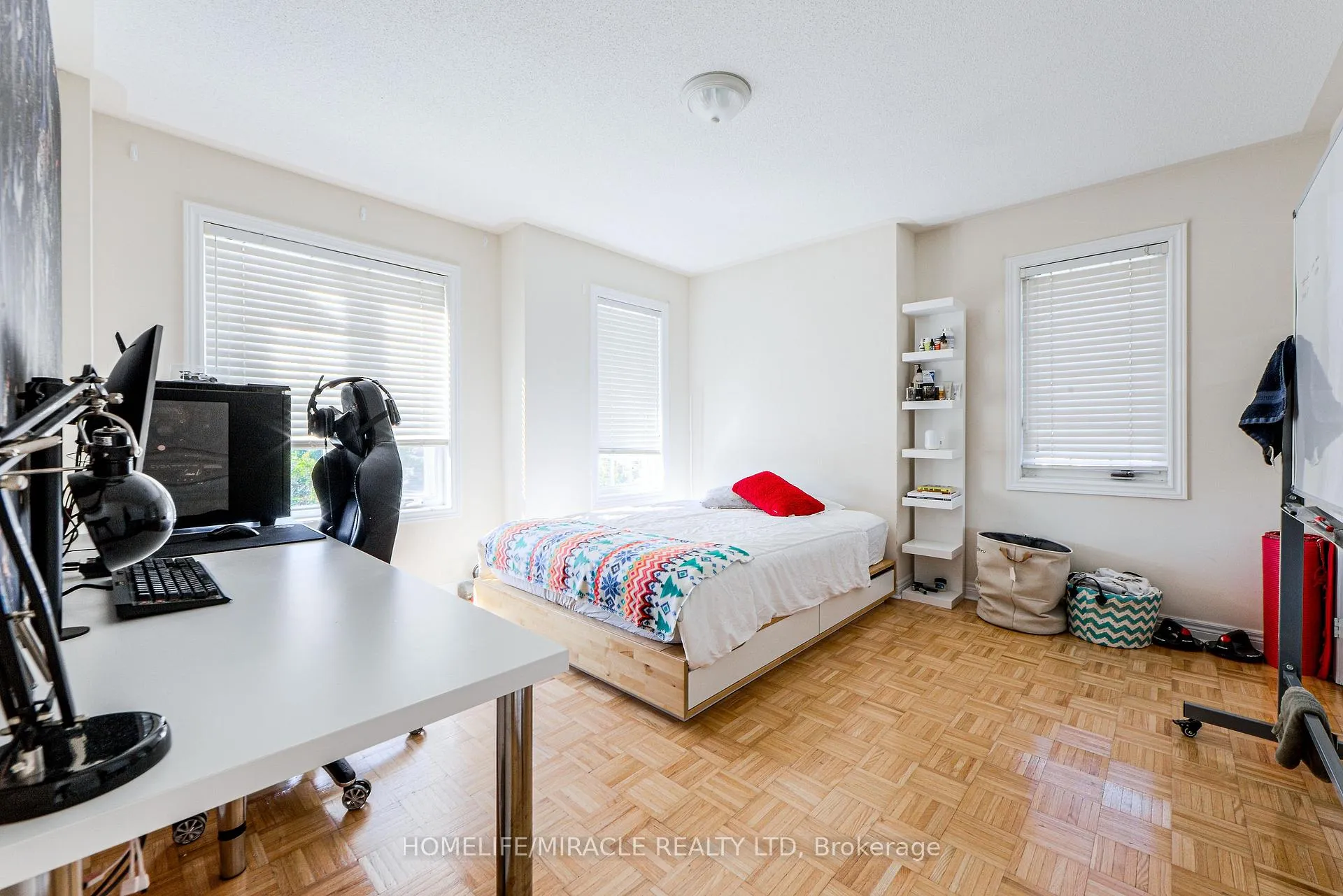Photo 31 of 34 Bottero Drive, Vaughan, Rural Vaughan — HOMEH