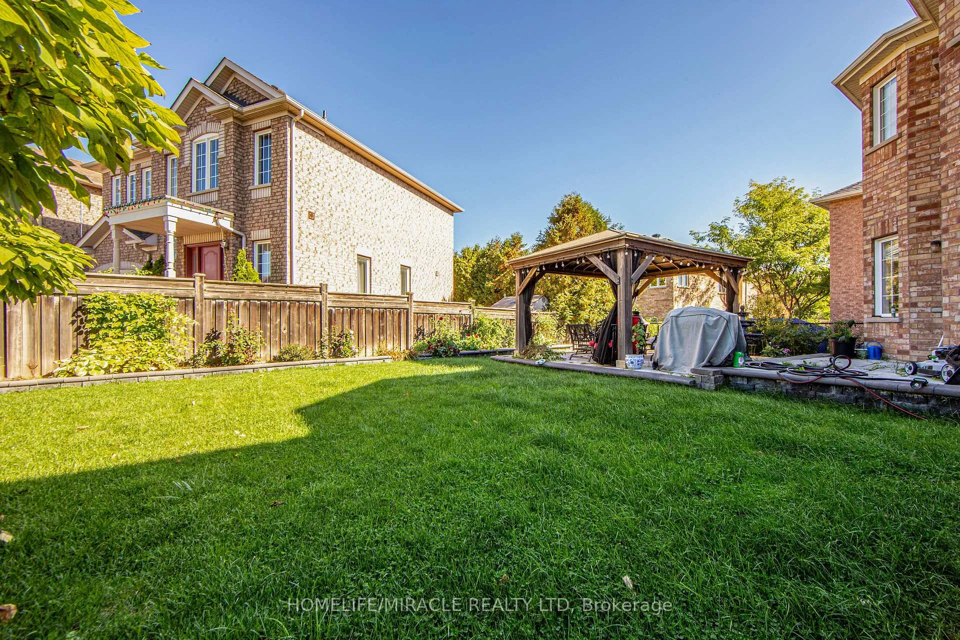 Photo 35 of 34 Bottero Drive, Vaughan, Rural Vaughan — HOMEH