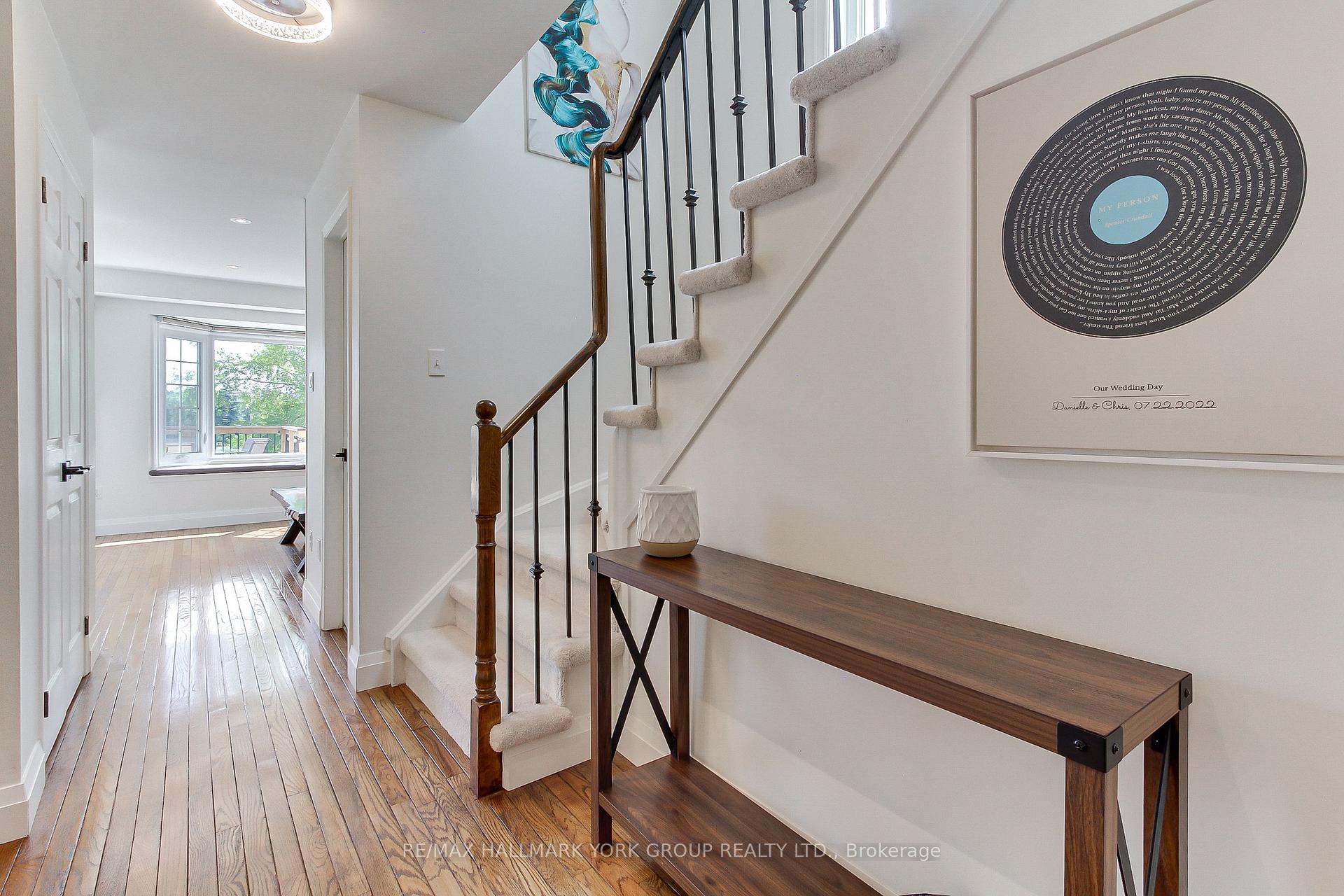 Photo 7 of 316 Pinnacle Trail, Aurora, Bayview Wellington — HOMEH