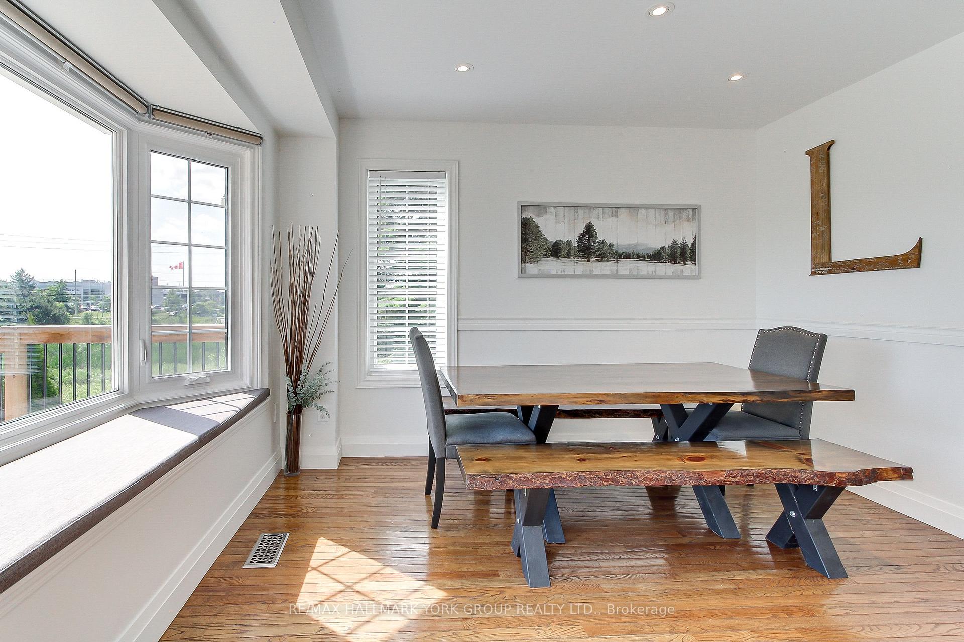 Photo 15 of 316 Pinnacle Trail, Aurora, Bayview Wellington — HOMEH