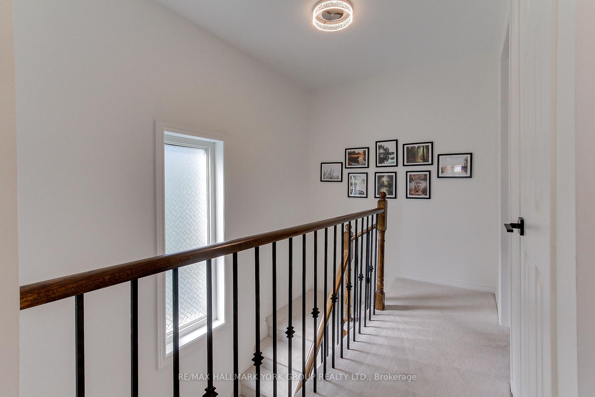 Photo 16 of 316 Pinnacle Trail, Aurora, Bayview Wellington — HOMEH