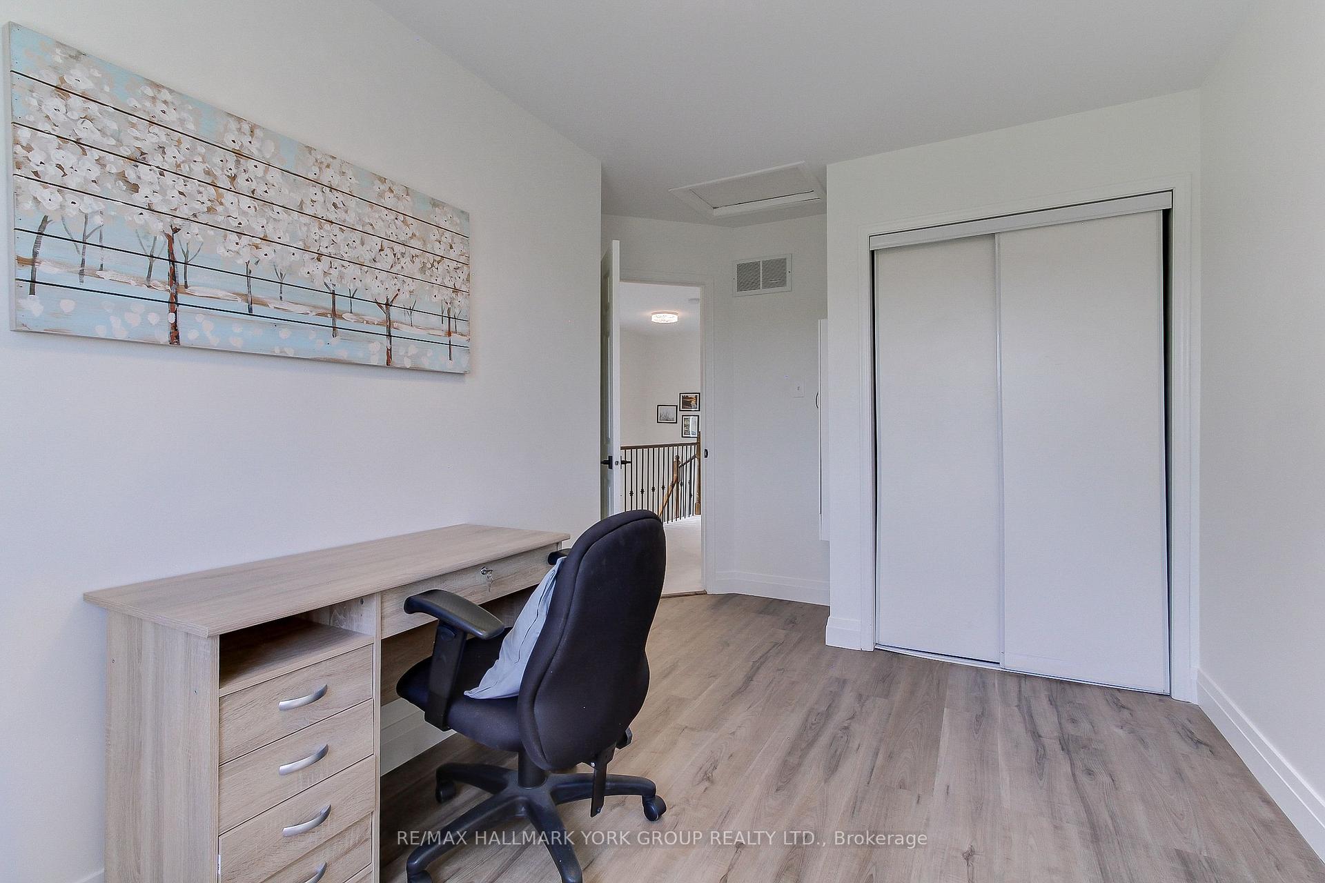 Photo 24 of 316 Pinnacle Trail, Aurora, Bayview Wellington — HOMEH