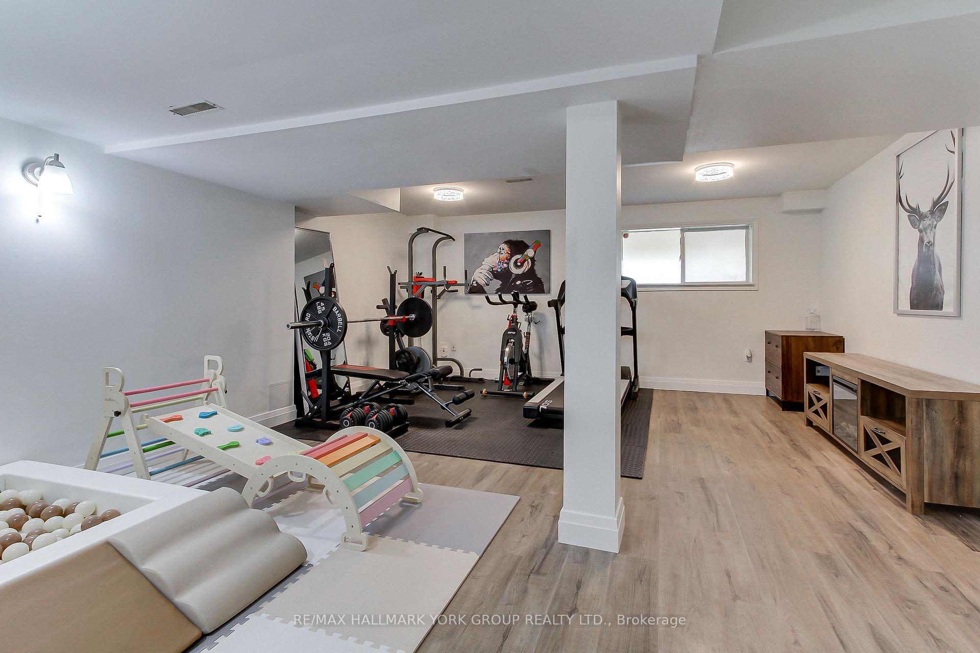 Photo 27 of 316 Pinnacle Trail, Aurora, Bayview Wellington — HOMEH
