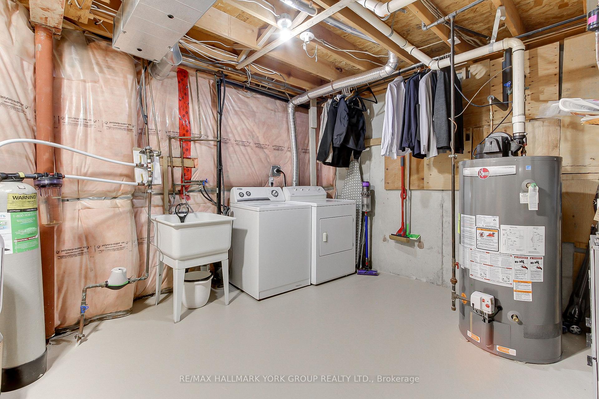 Photo 25 of 316 Pinnacle Trail, Aurora, Bayview Wellington — HOMEH