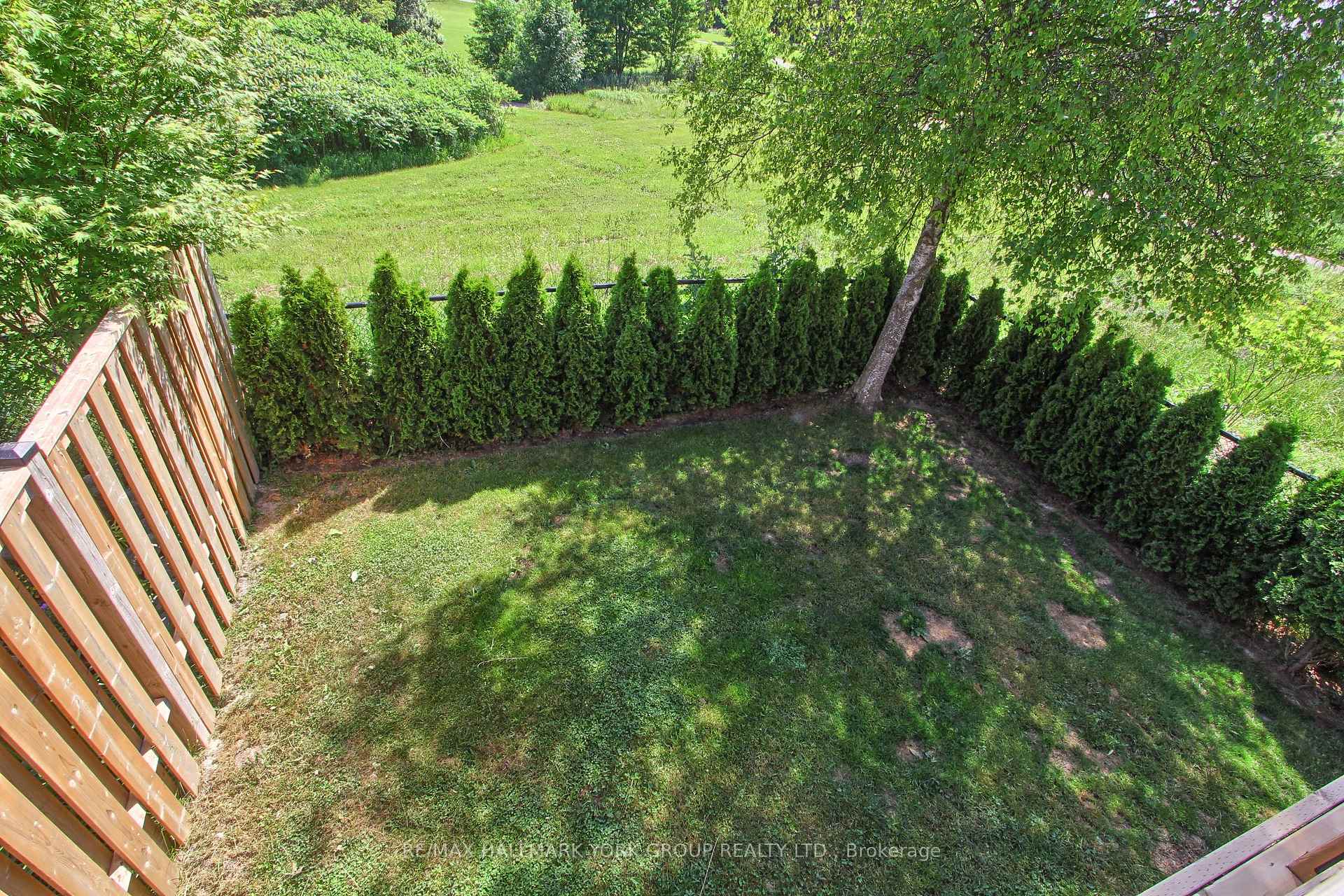 Photo 30 of 316 Pinnacle Trail, Aurora, Bayview Wellington — HOMEH