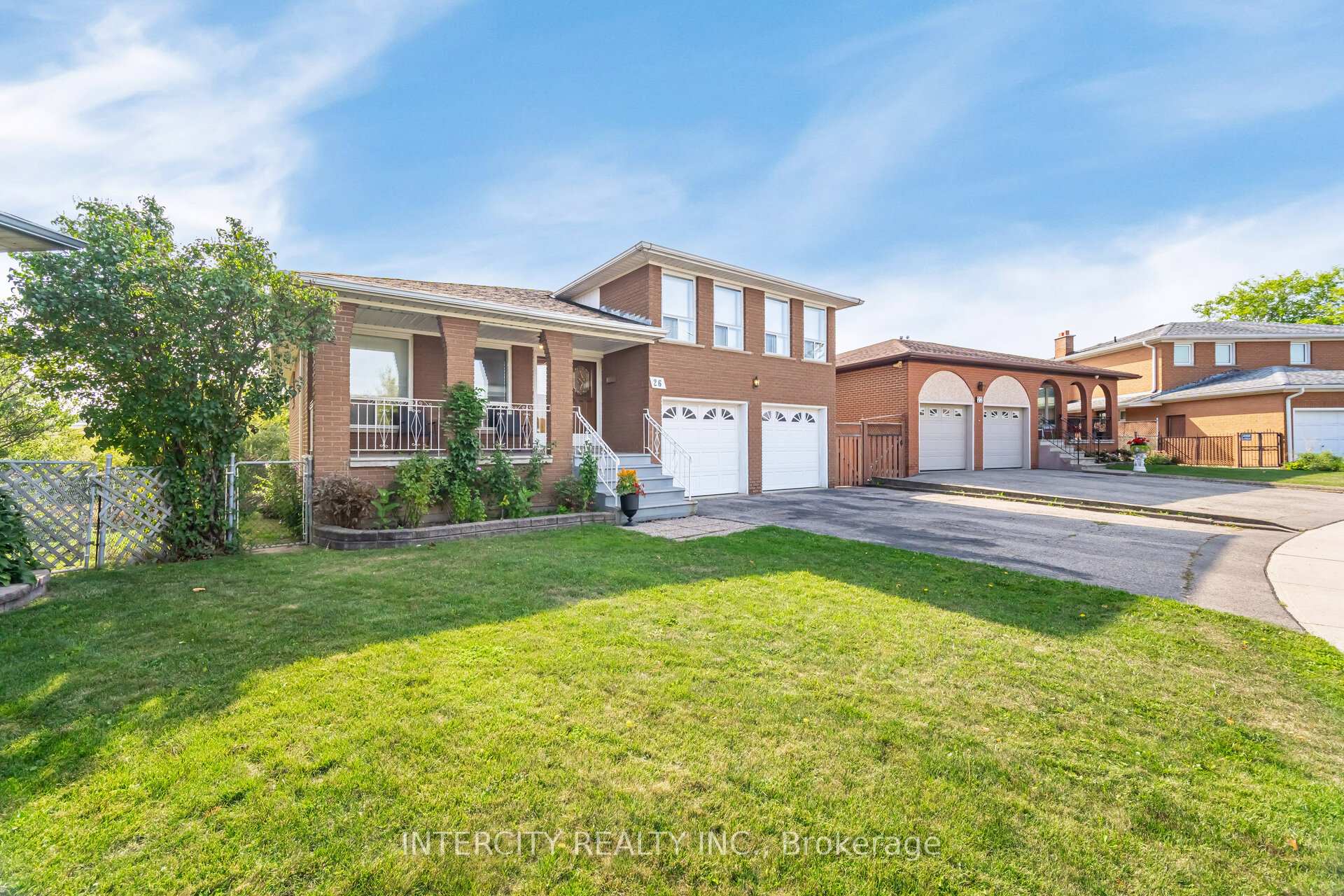 Photo 1 of 26 North Ridge Road, Vaughan, West Woodbridge — HOMEH