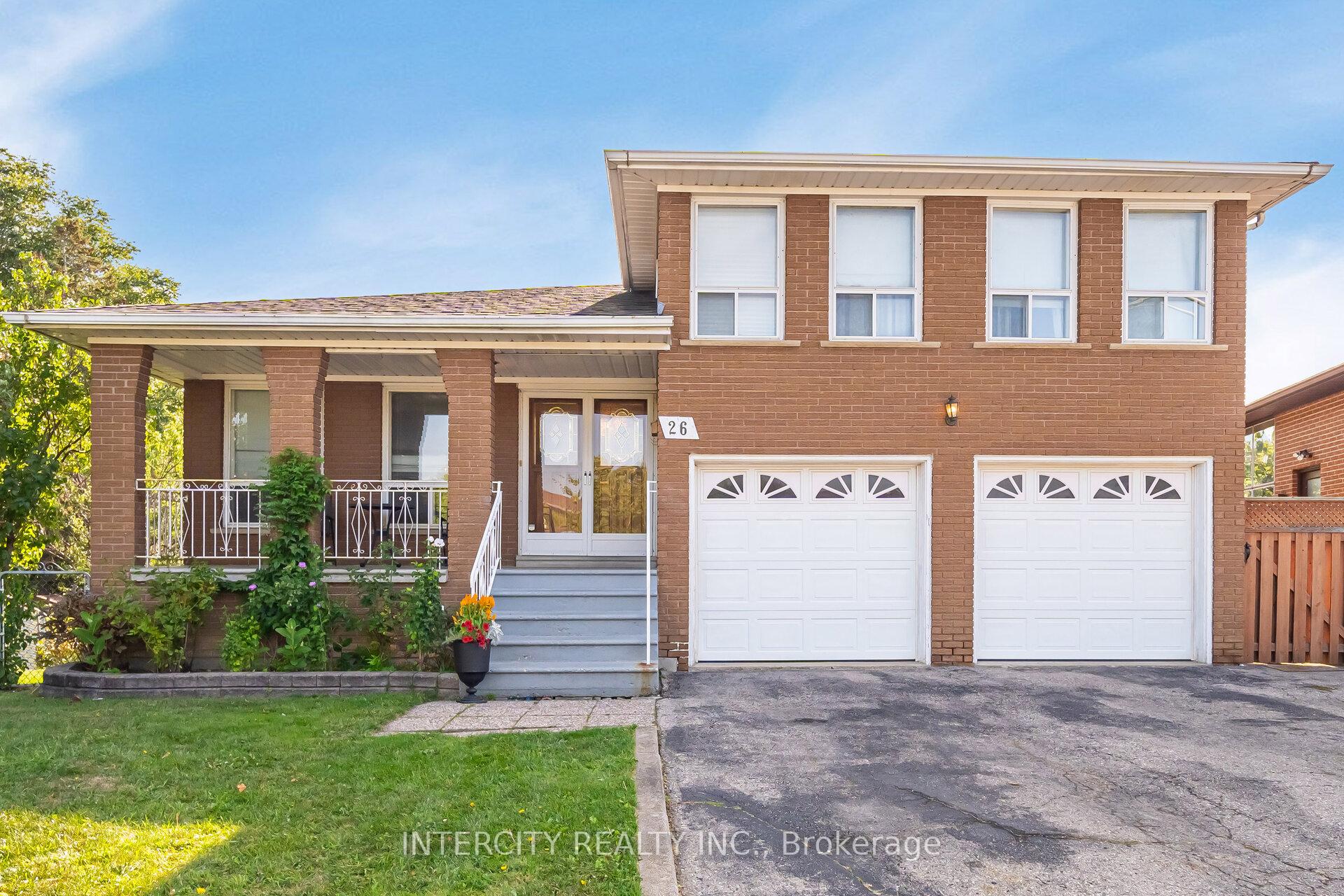 Photo 2 of 26 North Ridge Road, Vaughan, West Woodbridge — HOMEH