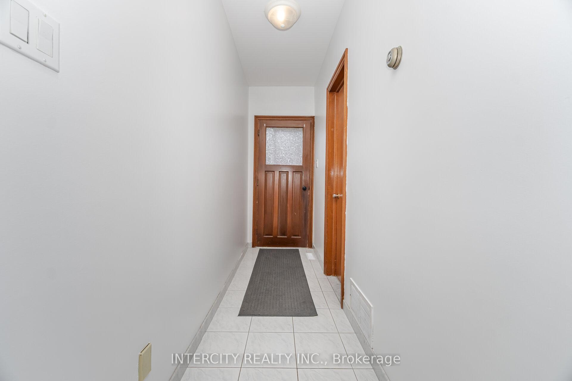 Photo 16 of 26 North Ridge Road, Vaughan, West Woodbridge — HOMEH