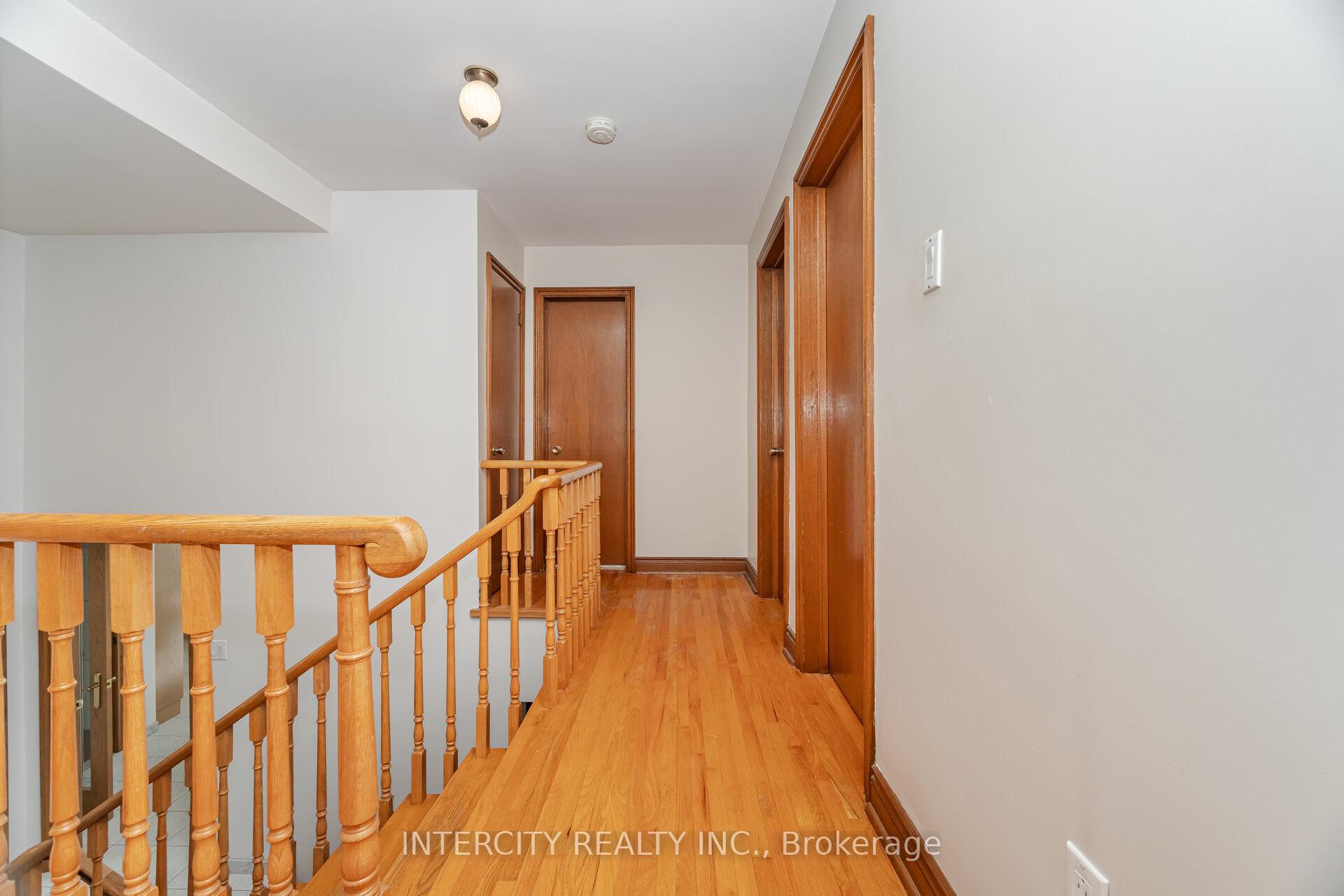 Photo 18 of 26 North Ridge Road, Vaughan, West Woodbridge — HOMEH