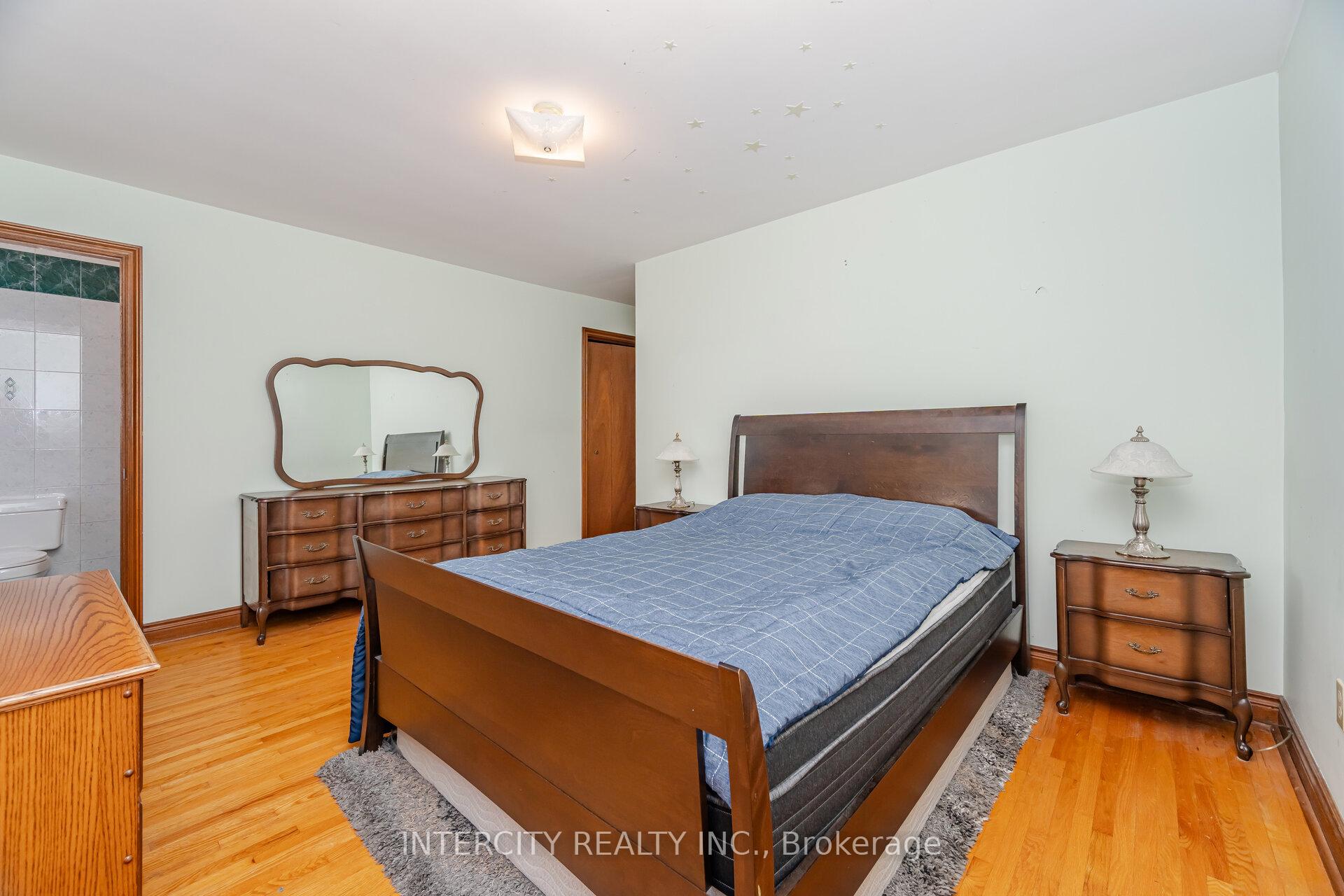 Photo 19 of 26 North Ridge Road, Vaughan, West Woodbridge — HOMEH