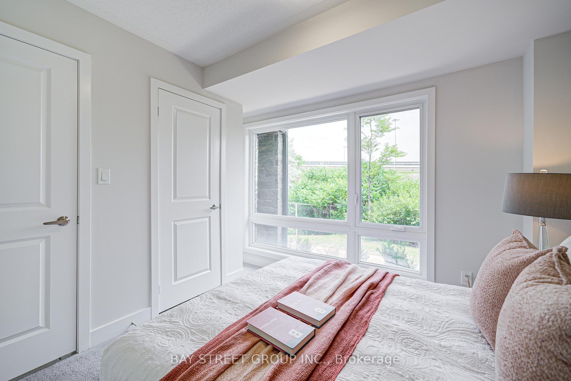 Photo 5 of 35 Carpaccio Avenue, Vaughan, Vellore Village — HOMEH