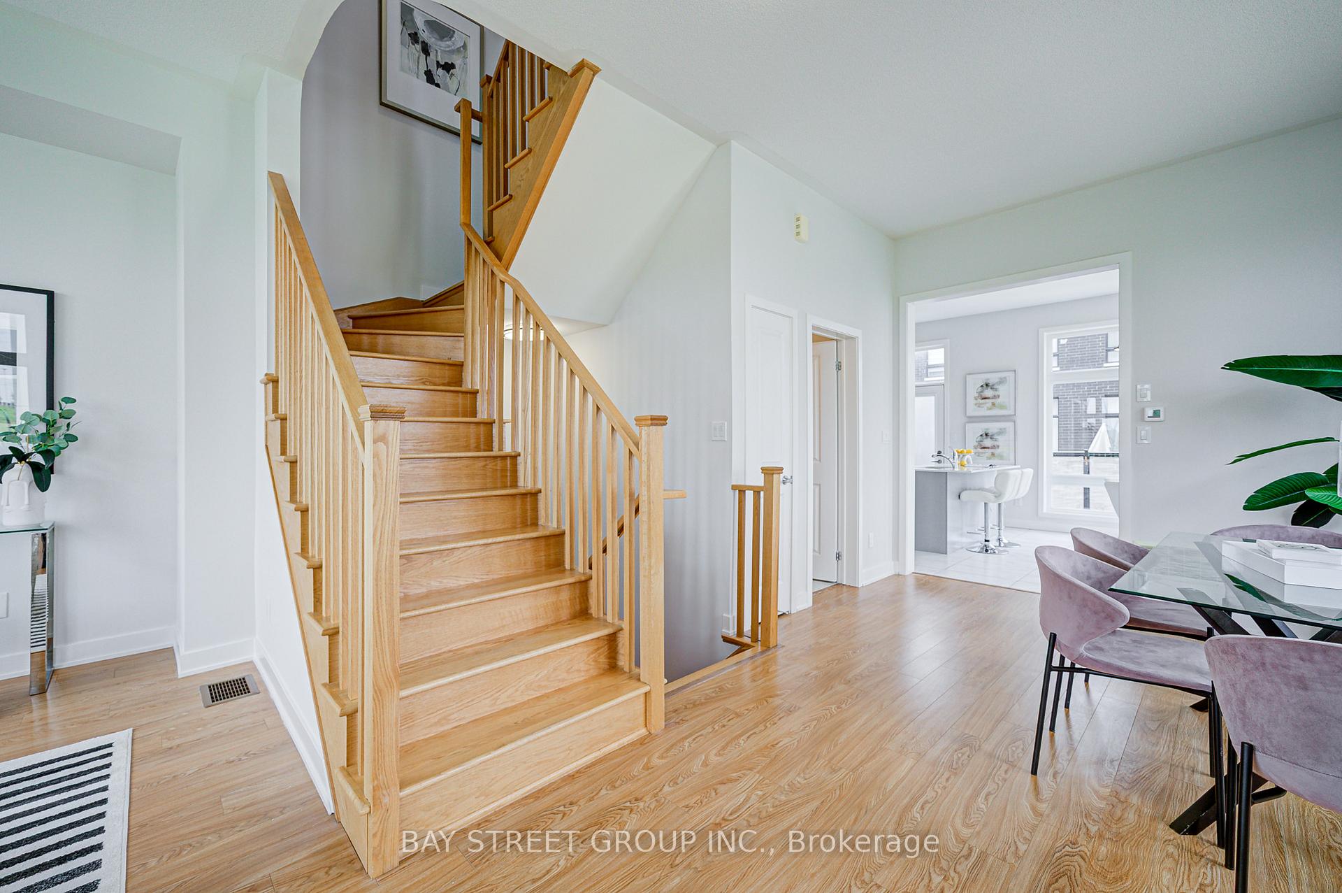 Photo 11 of 35 Carpaccio Avenue, Vaughan, Vellore Village — HOMEH