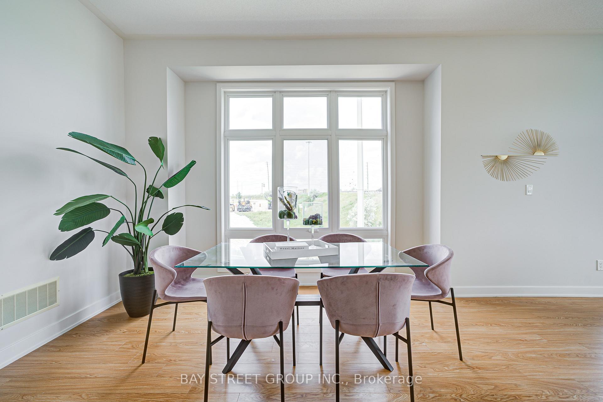 Photo 17 of 35 Carpaccio Avenue, Vaughan, Vellore Village — HOMEH