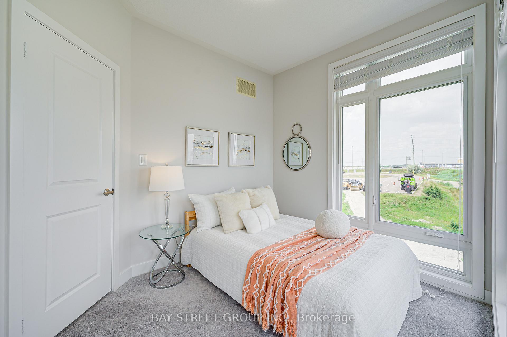 Photo 29 of 35 Carpaccio Avenue, Vaughan, Vellore Village — HOMEH