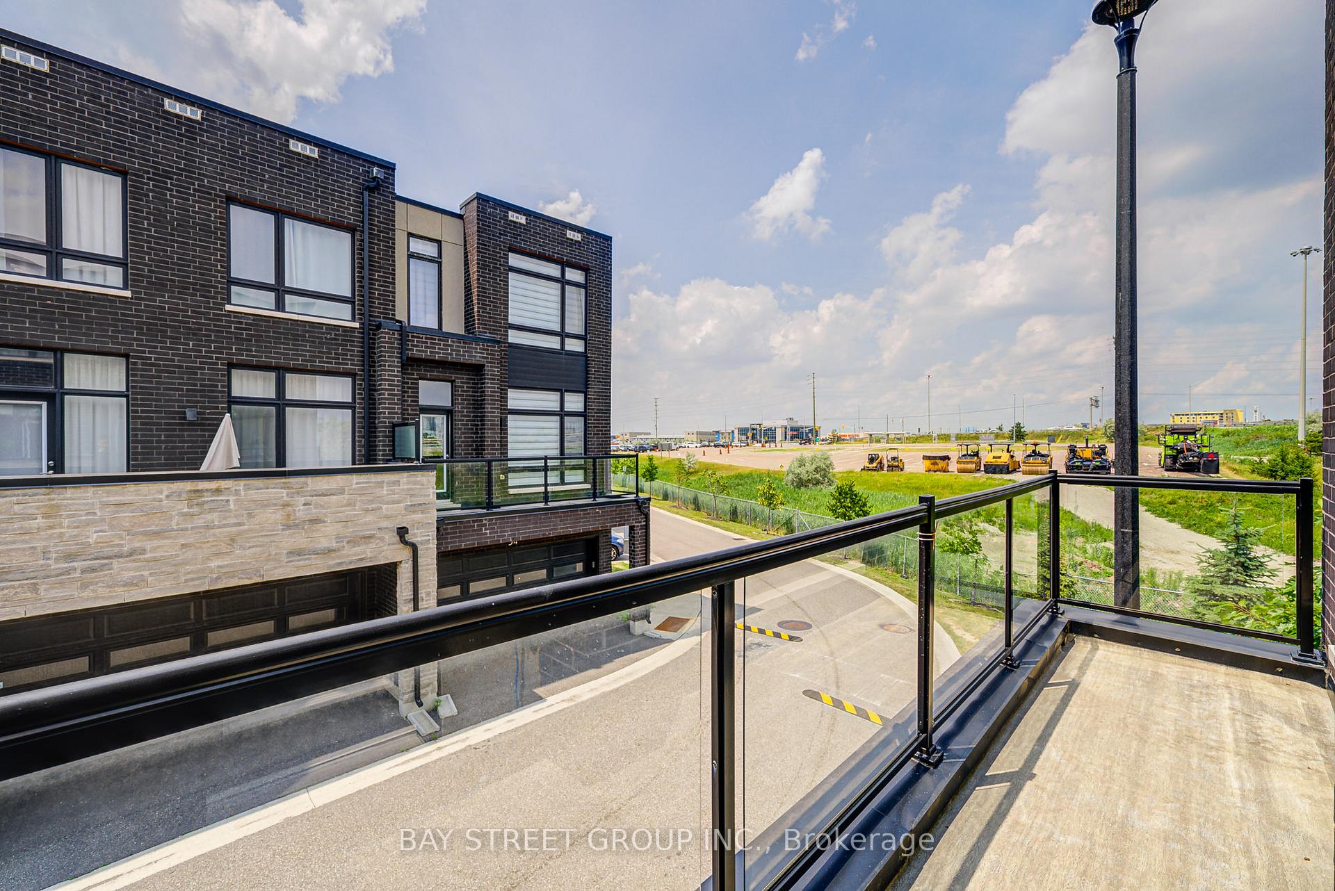 Photo 43 of 35 Carpaccio Avenue, Vaughan, Vellore Village — HOMEH