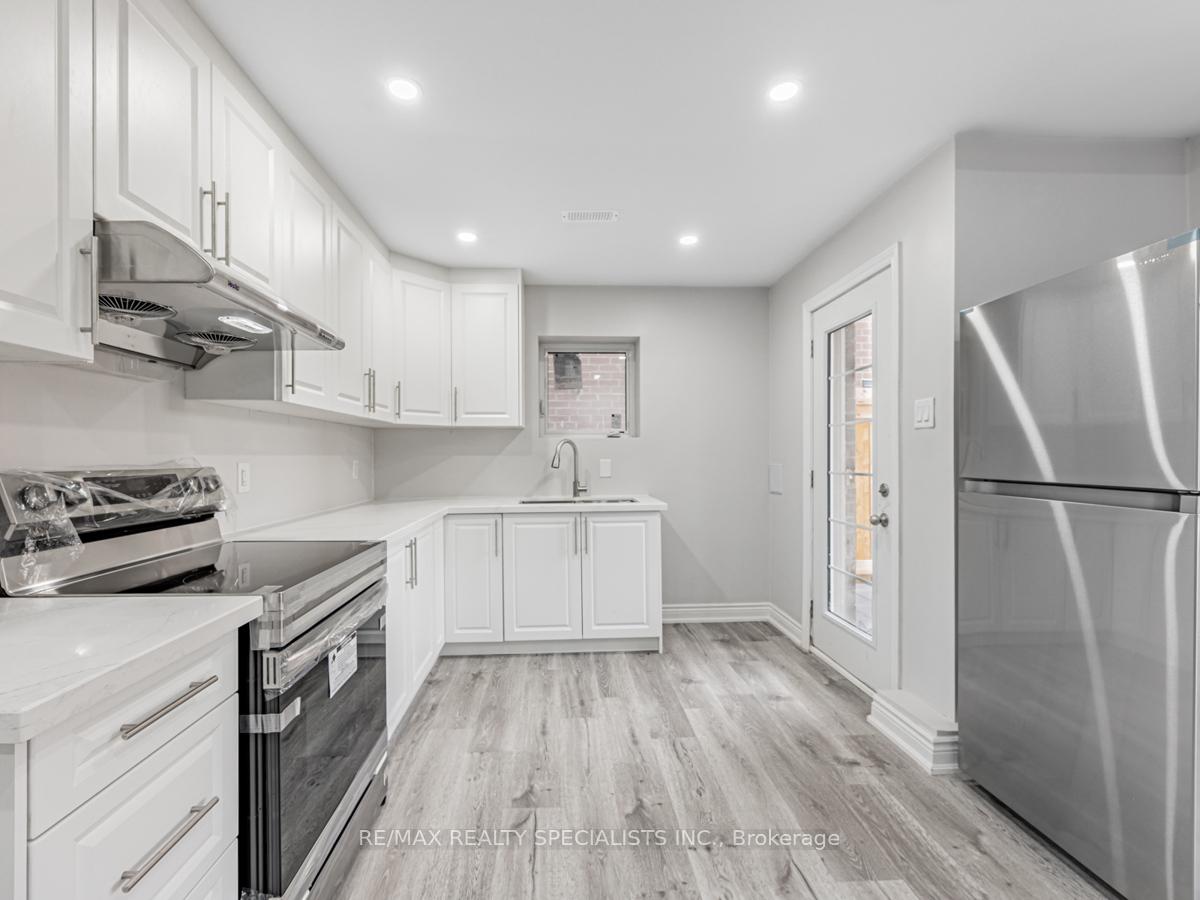 Photo 7 of Unit Lower, 46 Priory Drive, Whitby, Rural Whitby — HOMEH