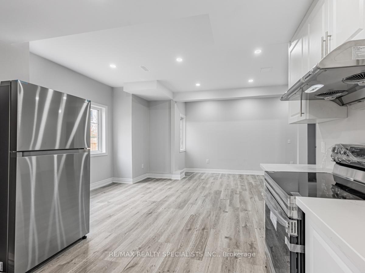 Photo 10 of Unit Lower, 46 Priory Drive, Whitby, Rural Whitby — HOMEH