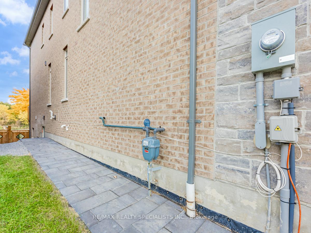 Photo 32 of Unit Lower, 46 Priory Drive, Whitby, Rural Whitby — HOMEH