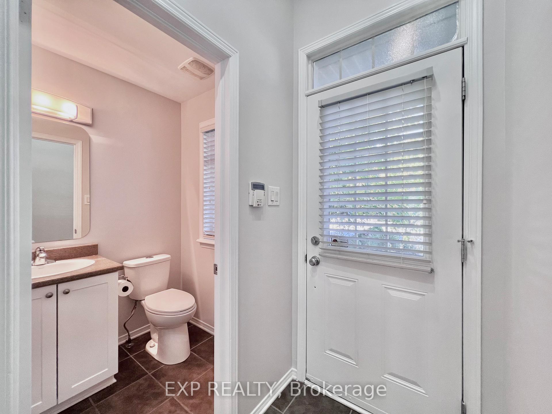 Photo 4 of 790 Nakina Way, Ottawa, Riverside South/Gloucester Glen — HOMEH