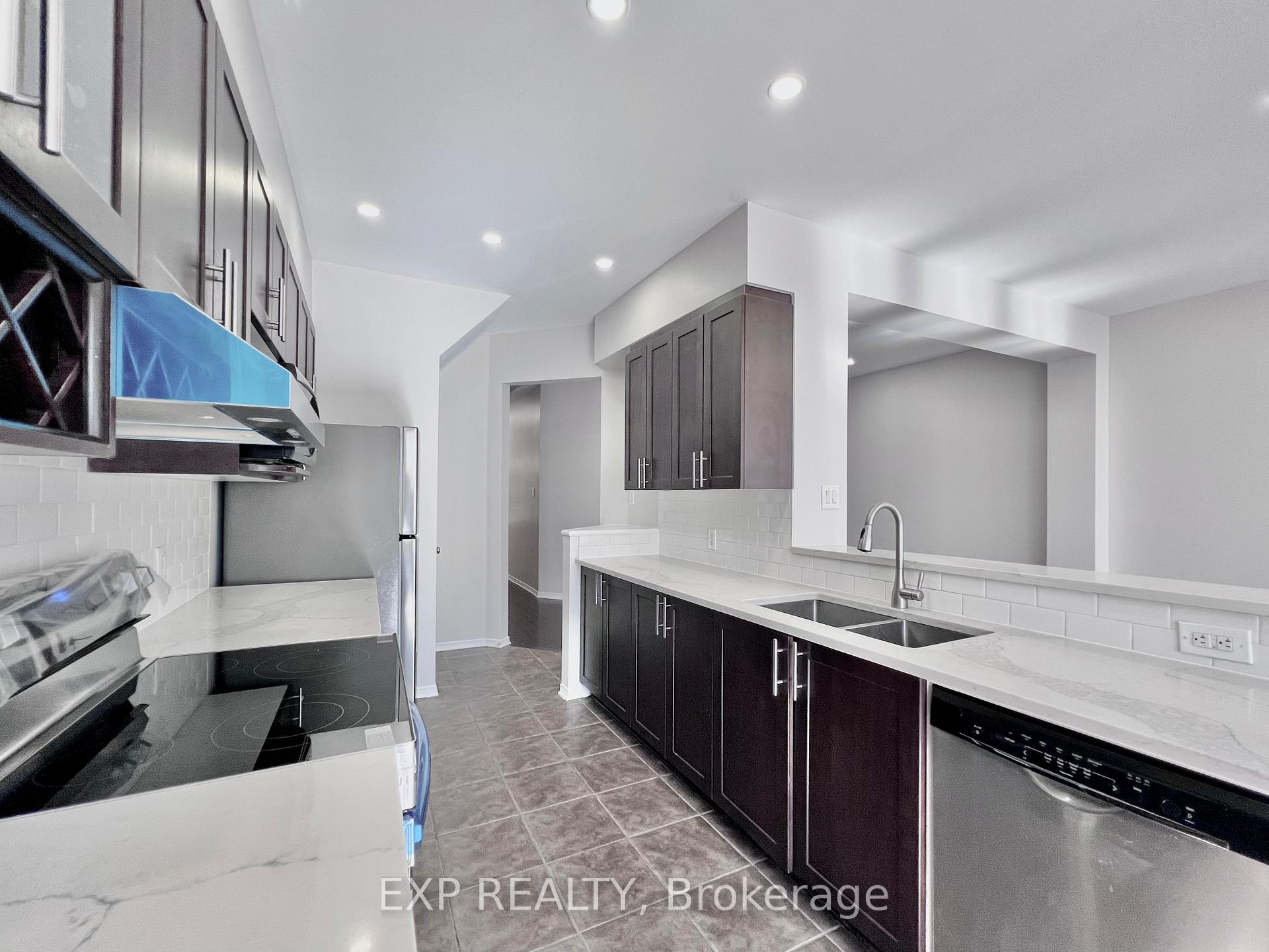 Photo 12 of 790 Nakina Way, Ottawa, Riverside South/Gloucester Glen — HOMEH