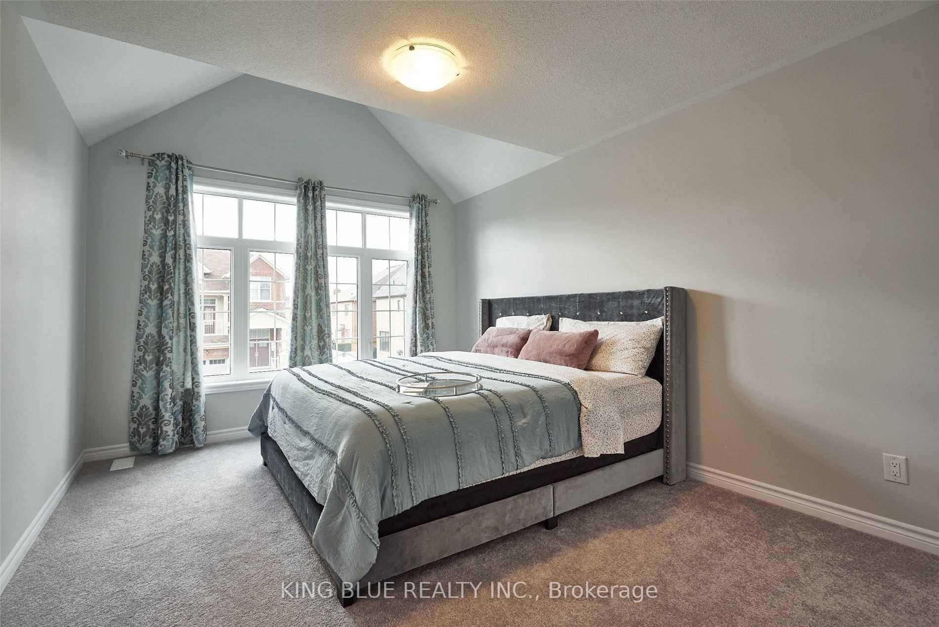 Photo 28 of 35 Bremner Street, Whitby, Rolling Acres — HOMEH