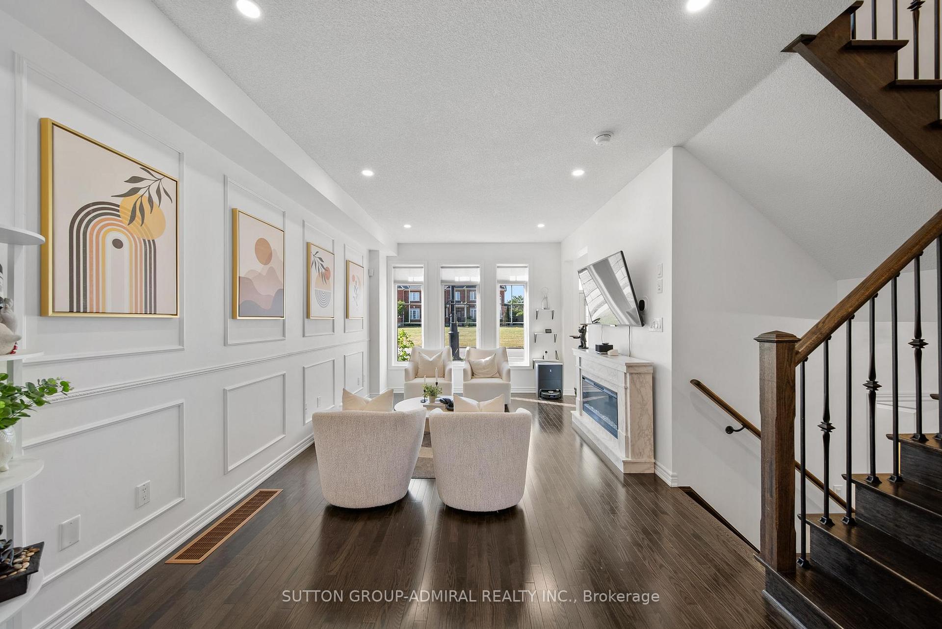 Photo 4 of 49 East's Corners Boulevard, Vaughan, Kleinburg — HOMEH