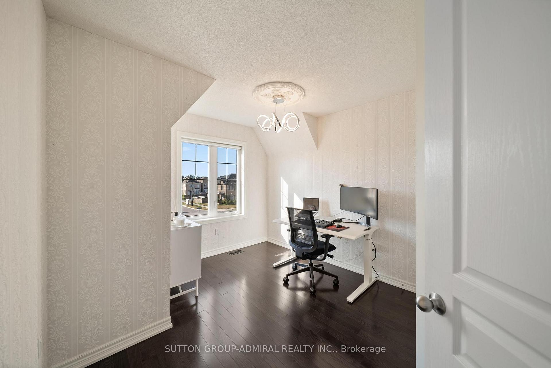 Photo 22 of 49 East's Corners Boulevard, Vaughan, Kleinburg — HOMEH