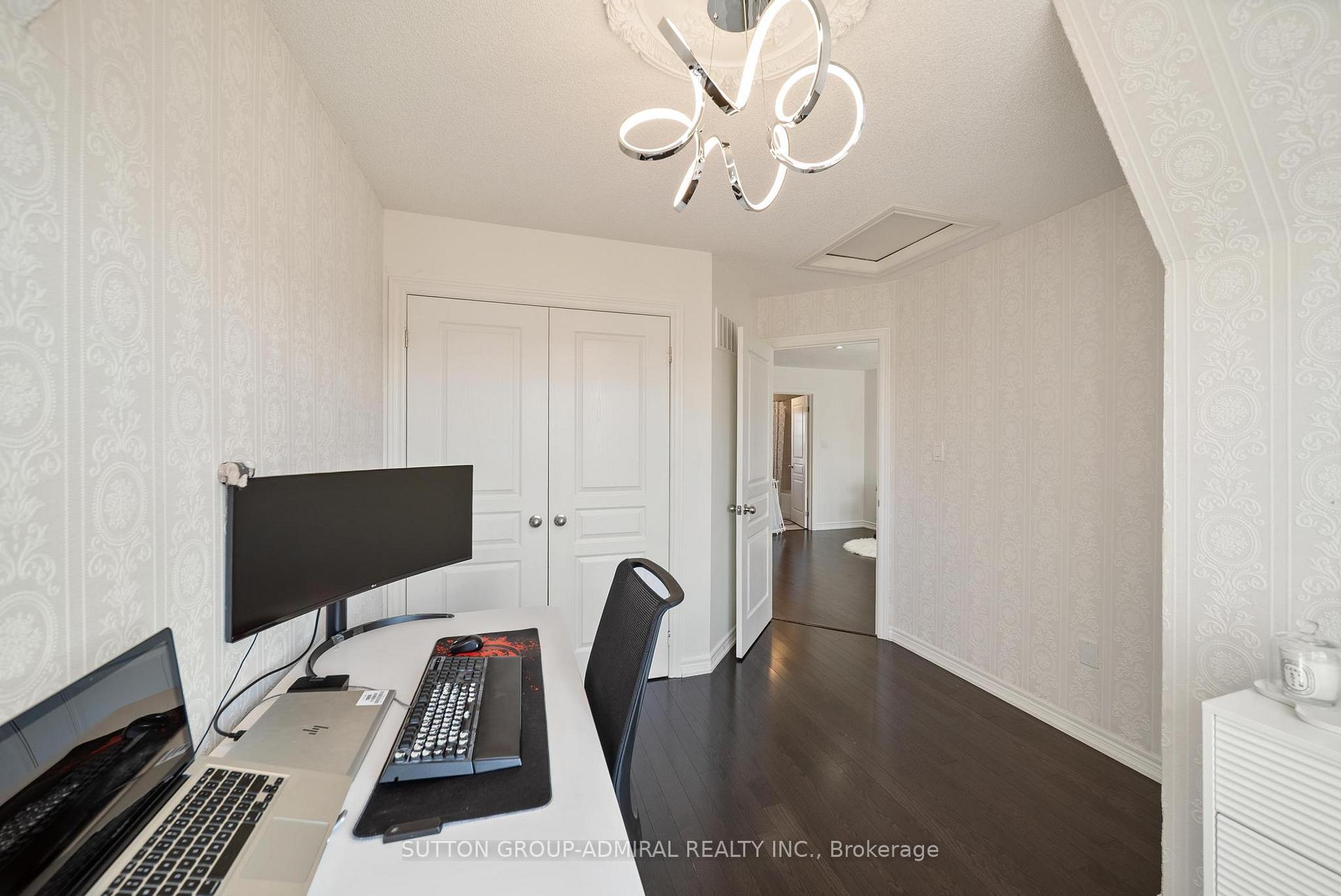Photo 23 of 49 East's Corners Boulevard, Vaughan, Kleinburg — HOMEH