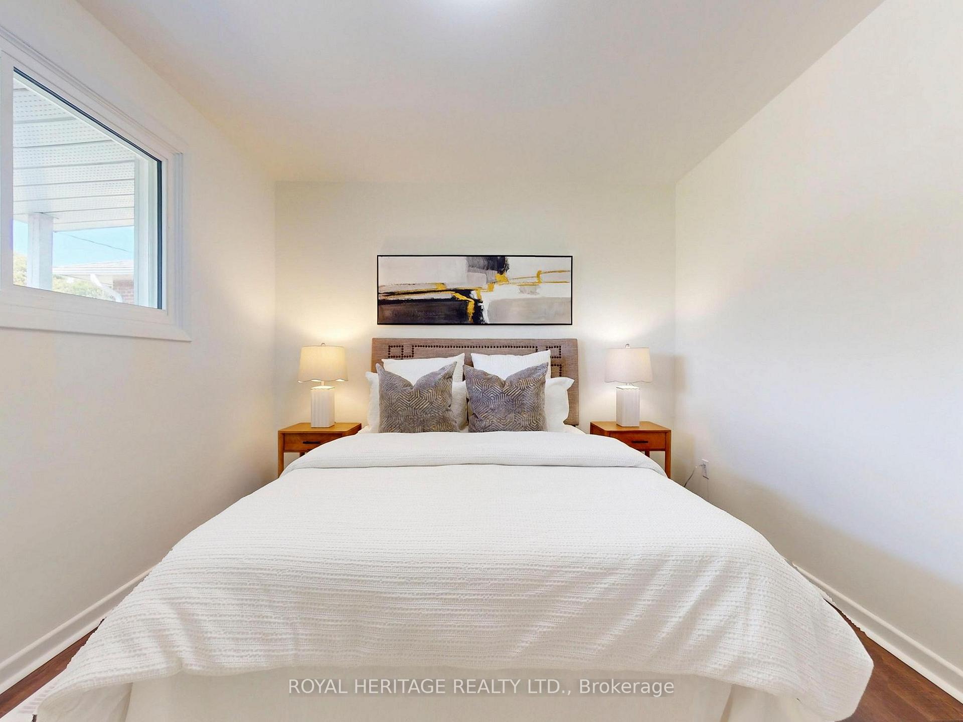 Photo 16 of 1002 McCullough Drive, Whitby, Downtown Whitby — HOMEH