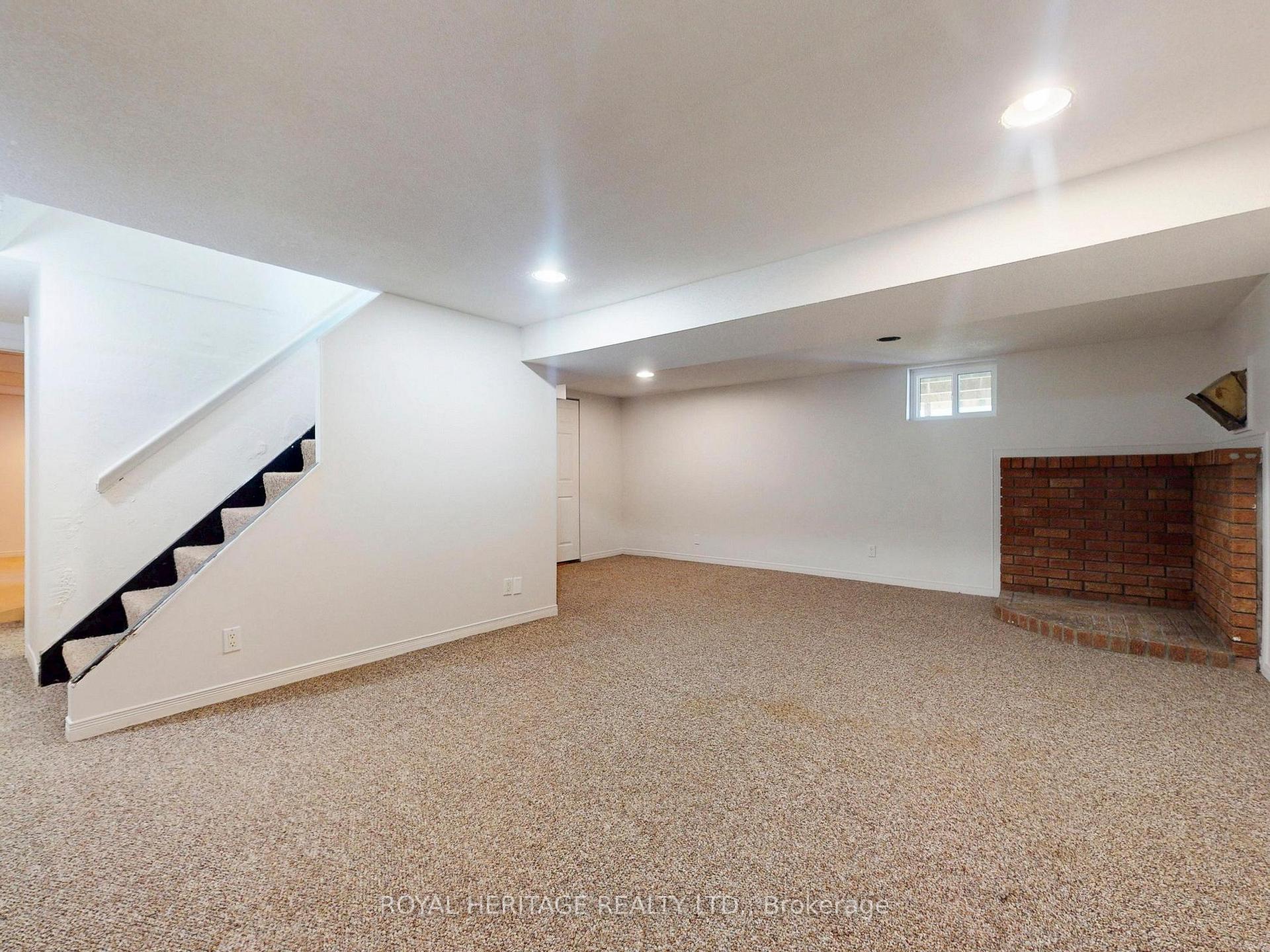 Photo 22 of 1002 McCullough Drive, Whitby, Downtown Whitby — HOMEH