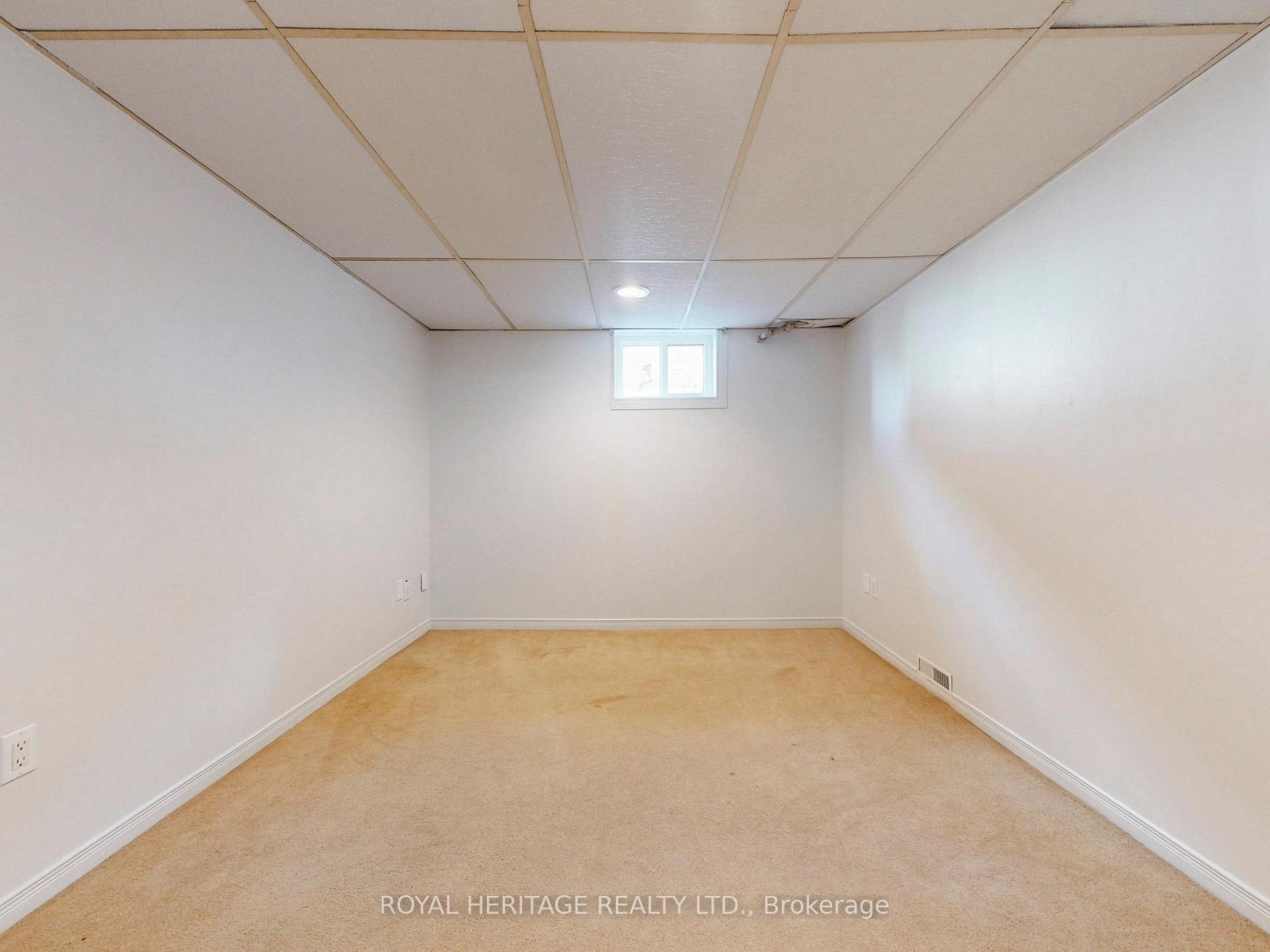 Photo 25 of 1002 McCullough Drive, Whitby, Downtown Whitby — HOMEH