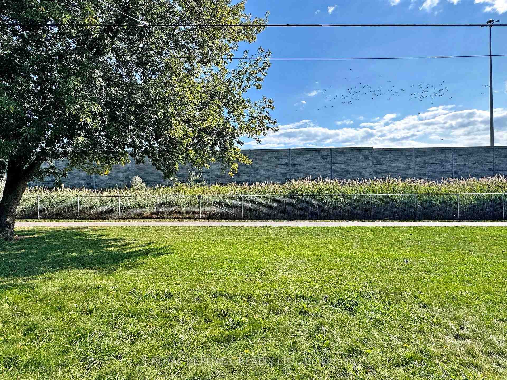 Photo 29 of 1002 McCullough Drive, Whitby, Downtown Whitby — HOMEH