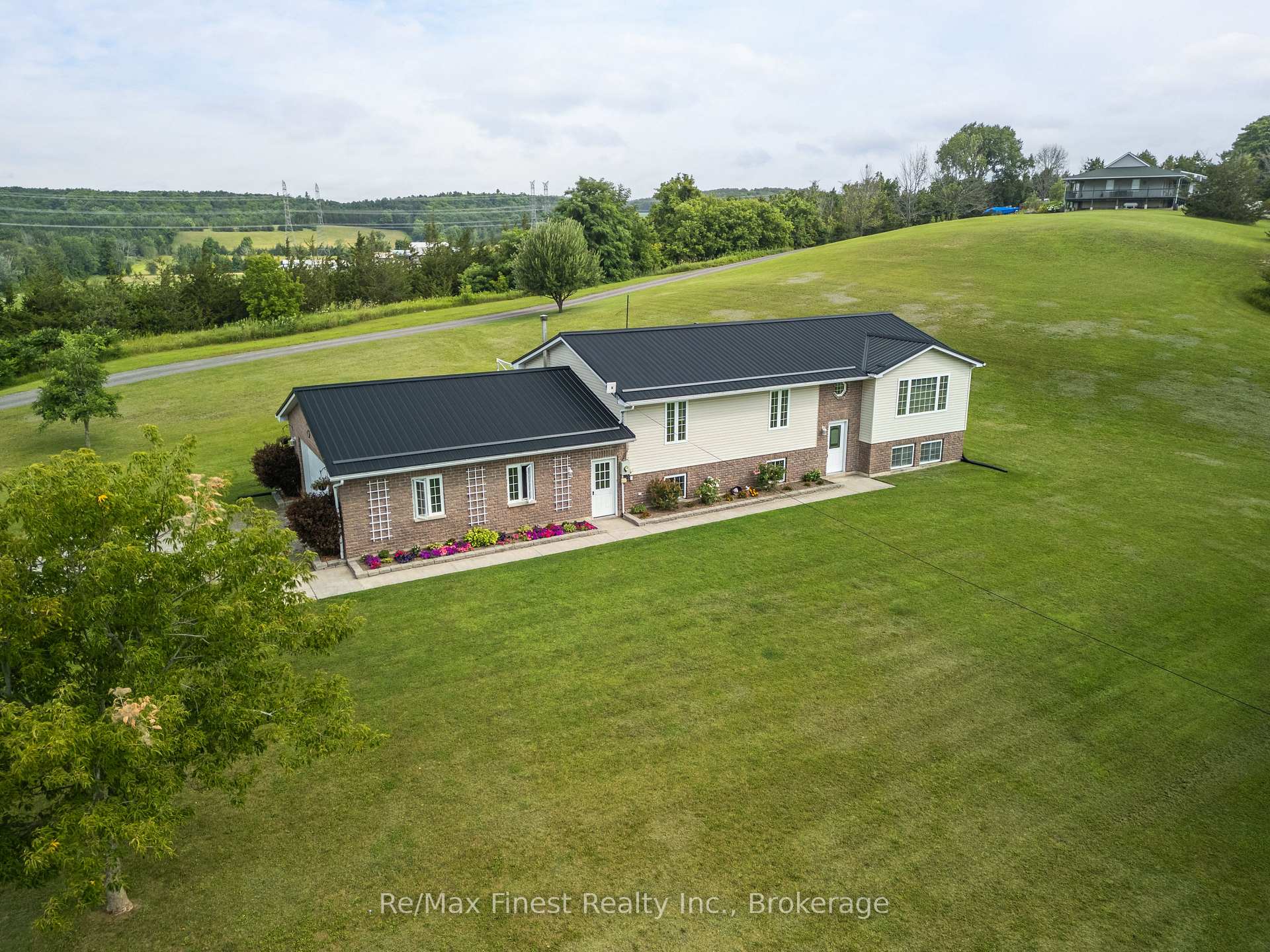 Photo 4 of Unit B, 140 Bonisteel Road, Quinte West, Sidney Ward — HOMEH