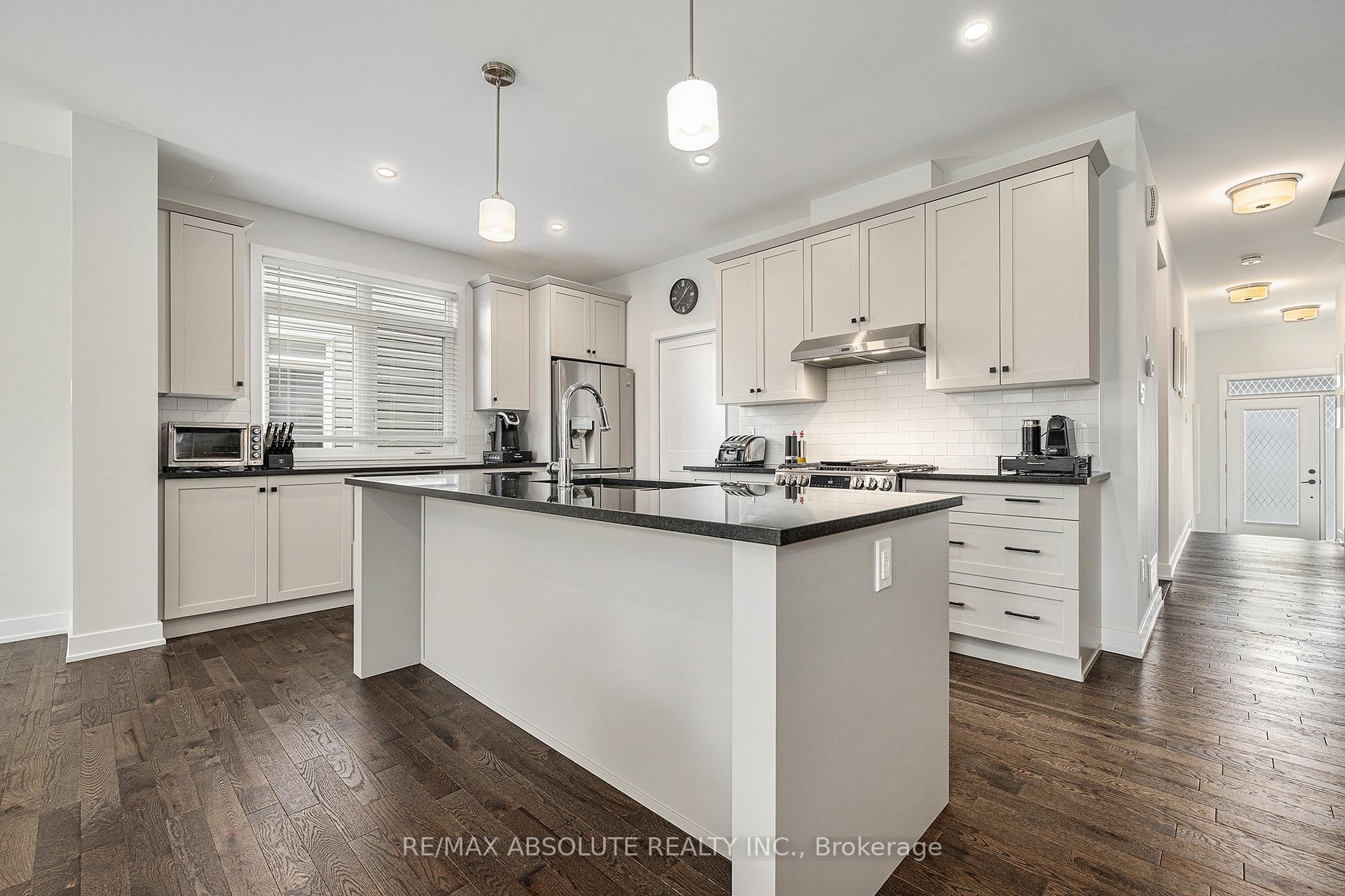 Photo 7 of 51 Mac Beattie Drive, Arnprior — HOMEH