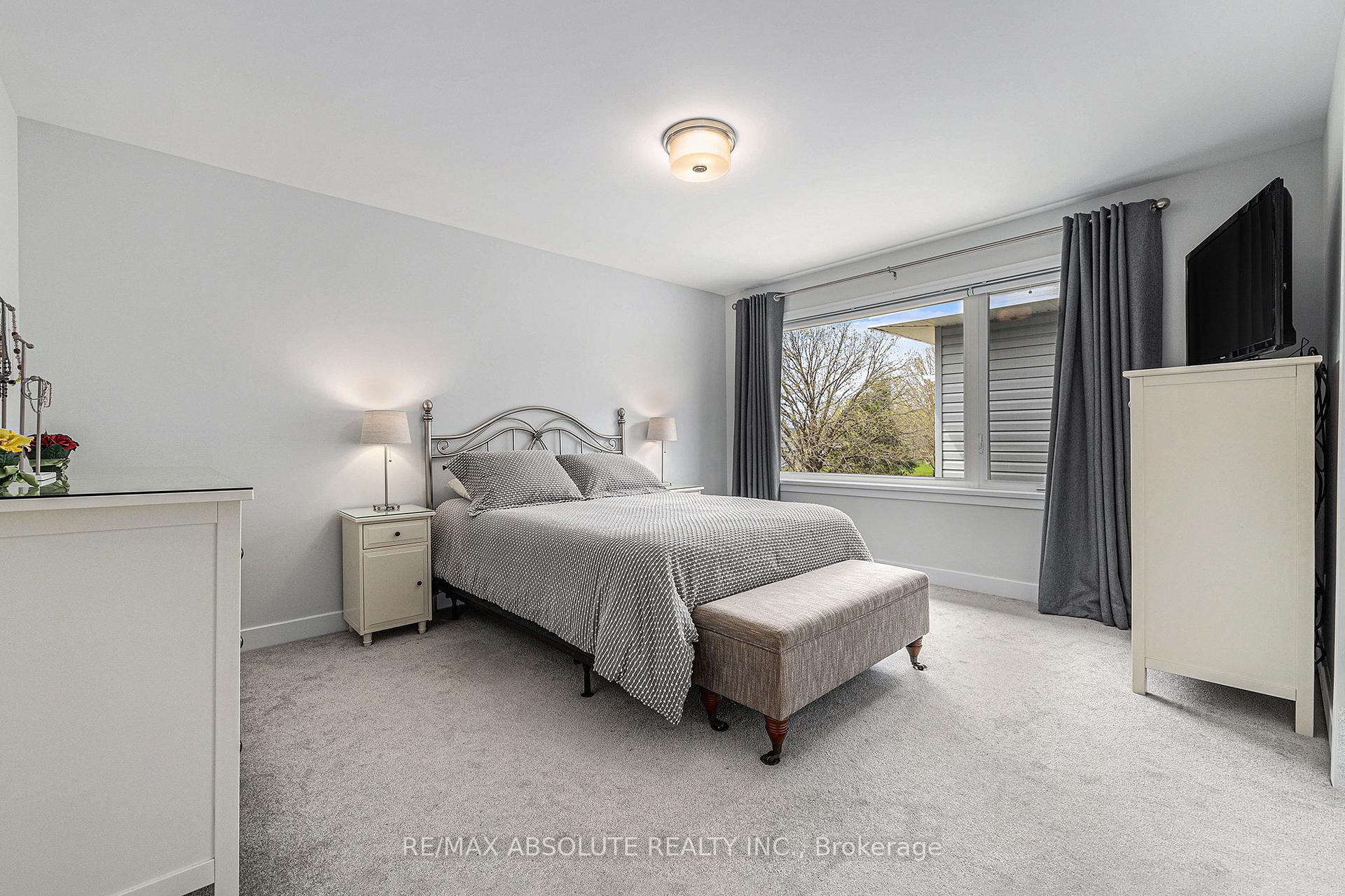 Photo 19 of 51 Mac Beattie Drive, Arnprior — HOMEH