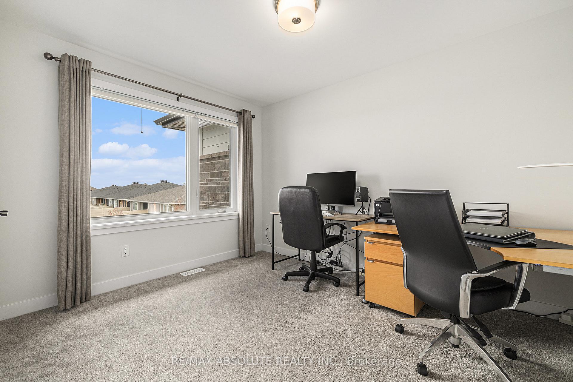 Photo 32 of 51 Mac Beattie Drive, Arnprior — HOMEH