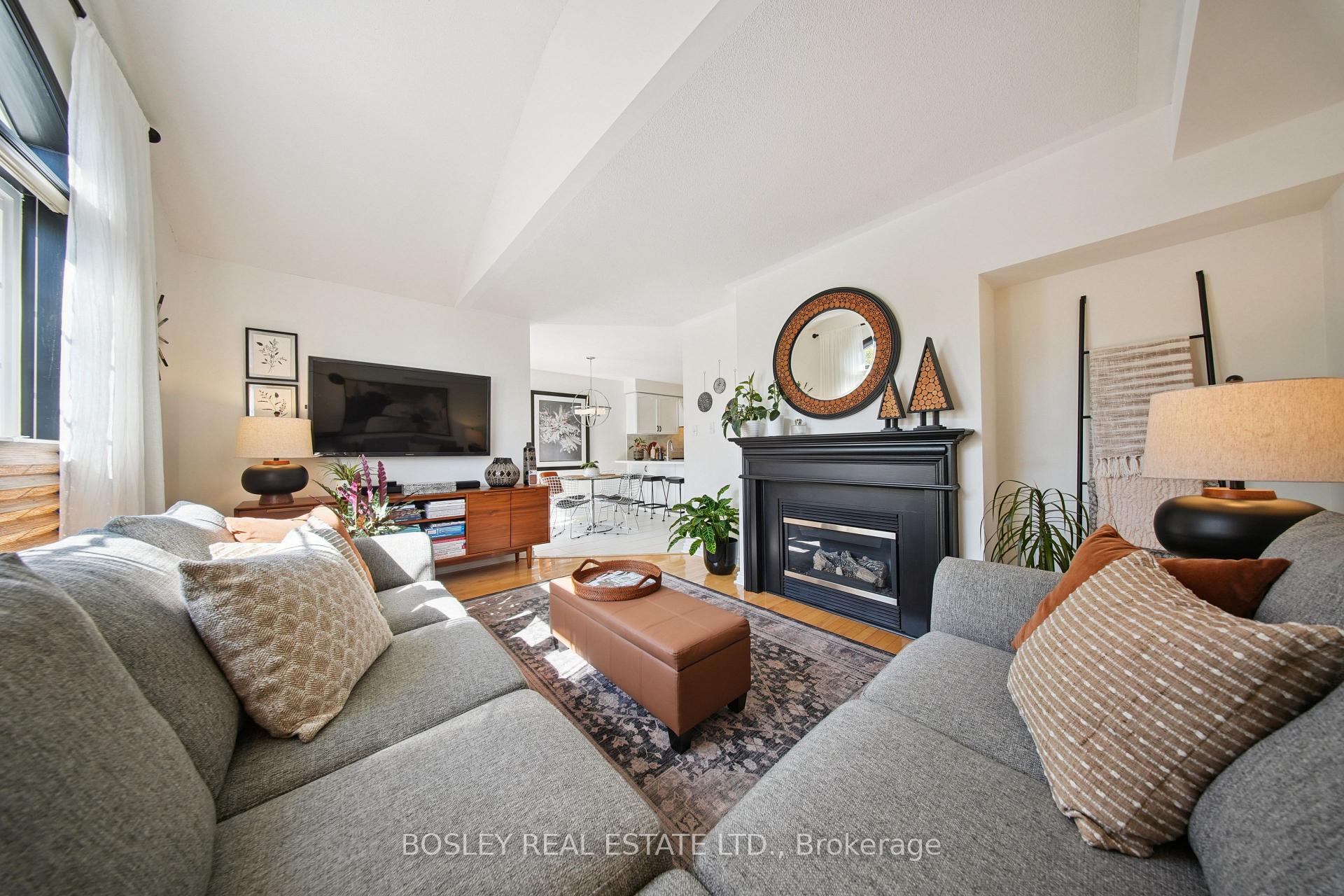 Photo 25 of 71 Samandria Avenue, Whitby, Taunton North — HOMEH
