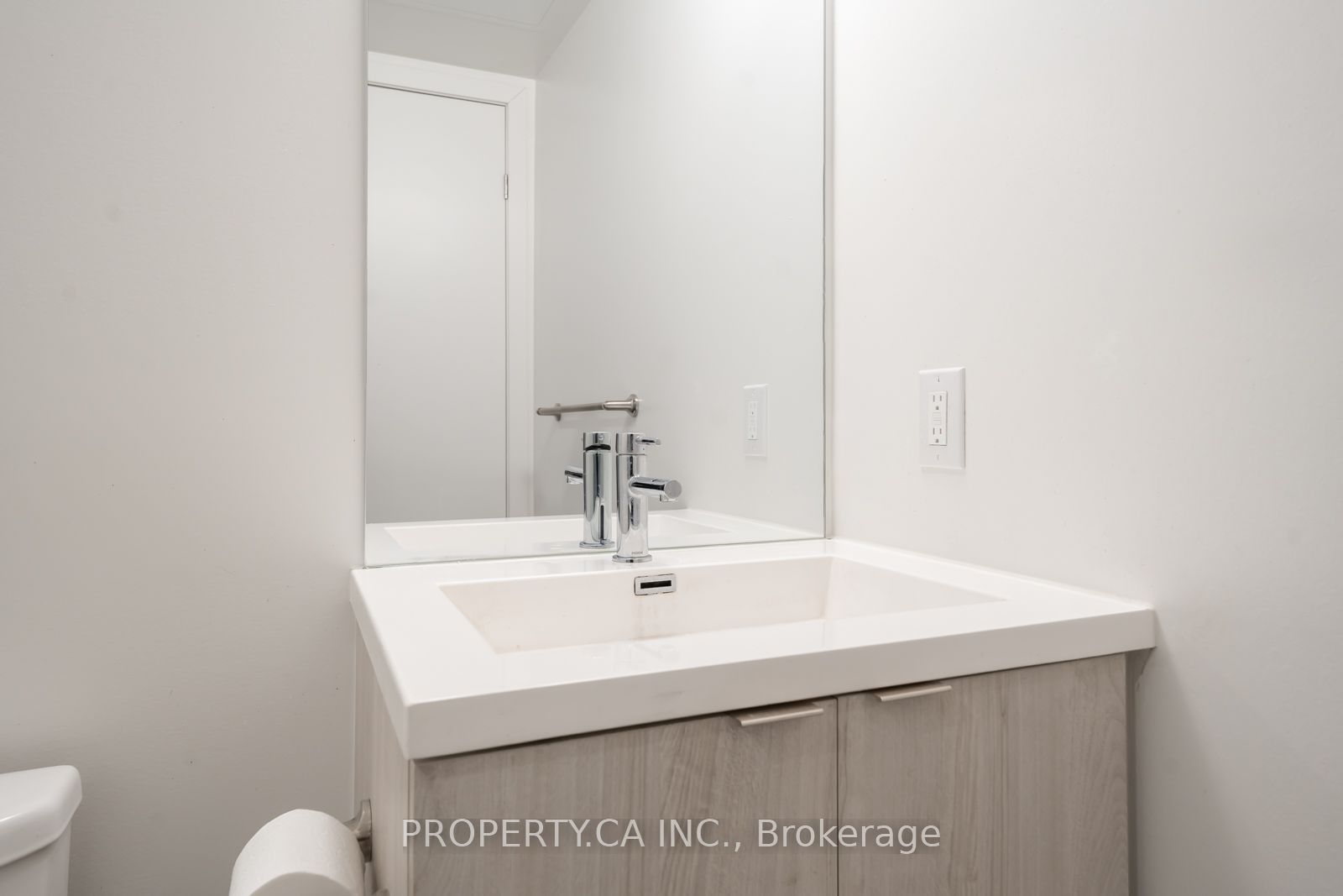 Photo 44 of Unit 4203, 138 Downes Street, Toronto, Waterfront Communities — HOMEH