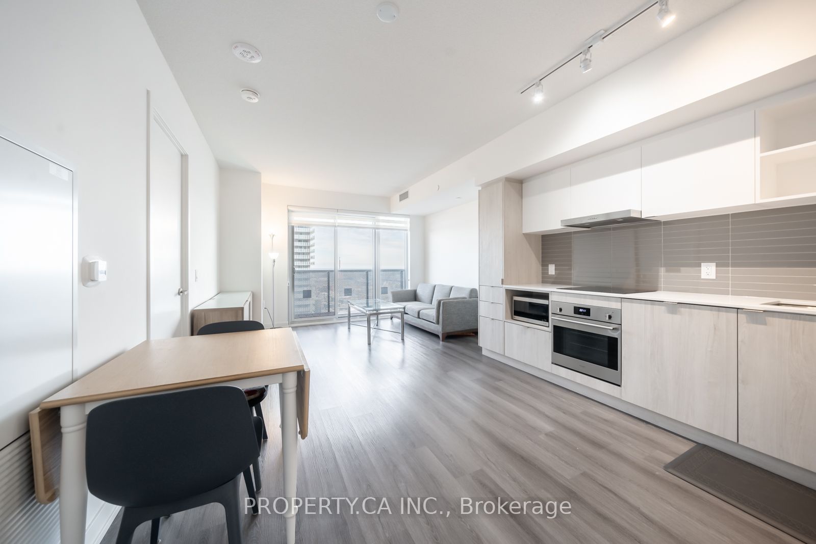 Photo 2 of Unit 4203, 138 Downes Street, Toronto, Waterfront Communities — HOMEH
